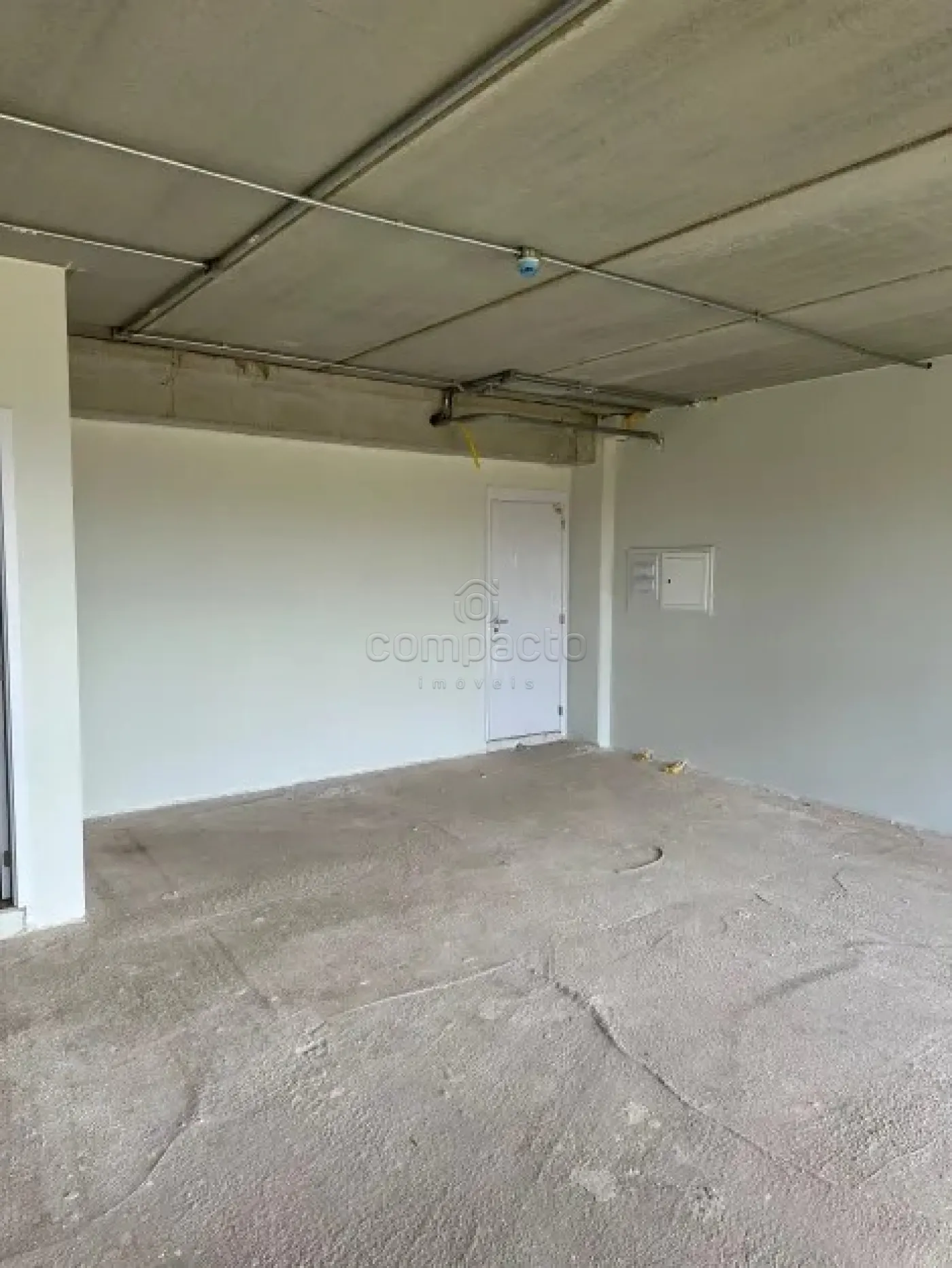 Alugar Comercial / SalaLoja Condom&iacute;nio em S&atilde;o Jos&eacute; do Rio Preto R$ 5.000,00 - Foto 2