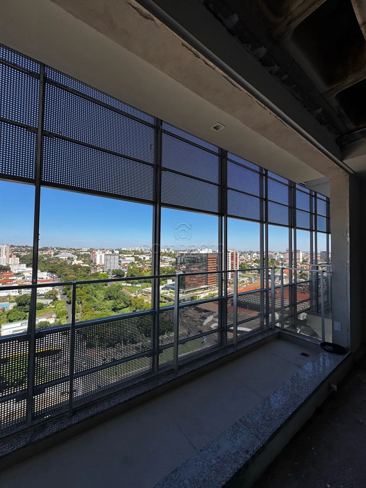 Alugar Comercial / SalaLoja Condom&iacute;nio em S&atilde;o Jos&eacute; do Rio Preto R$ 30.000,00 - Foto 5