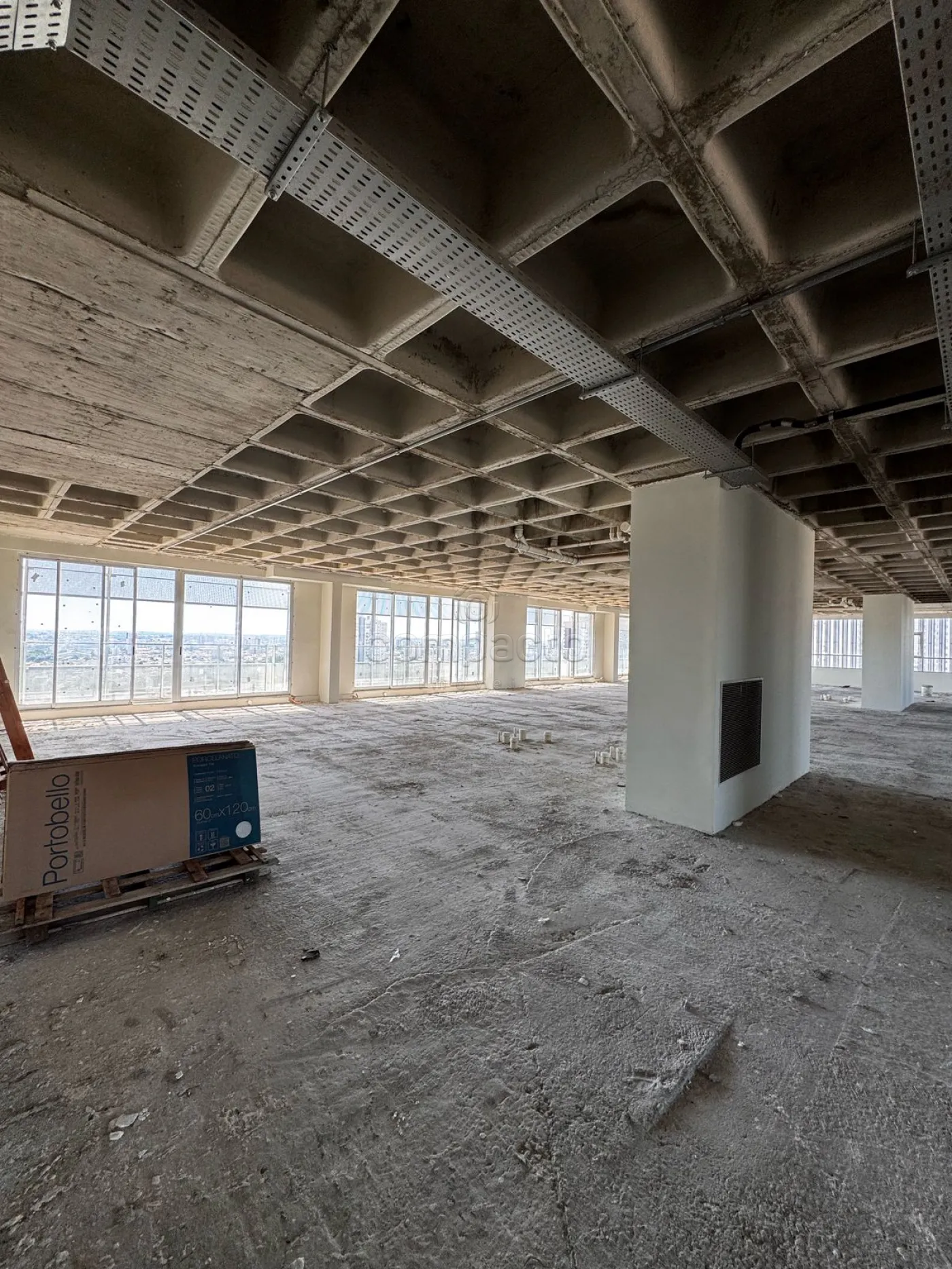 Alugar Comercial / SalaLoja Condom&iacute;nio em S&atilde;o Jos&eacute; do Rio Preto R$ 30.000,00 - Foto 1