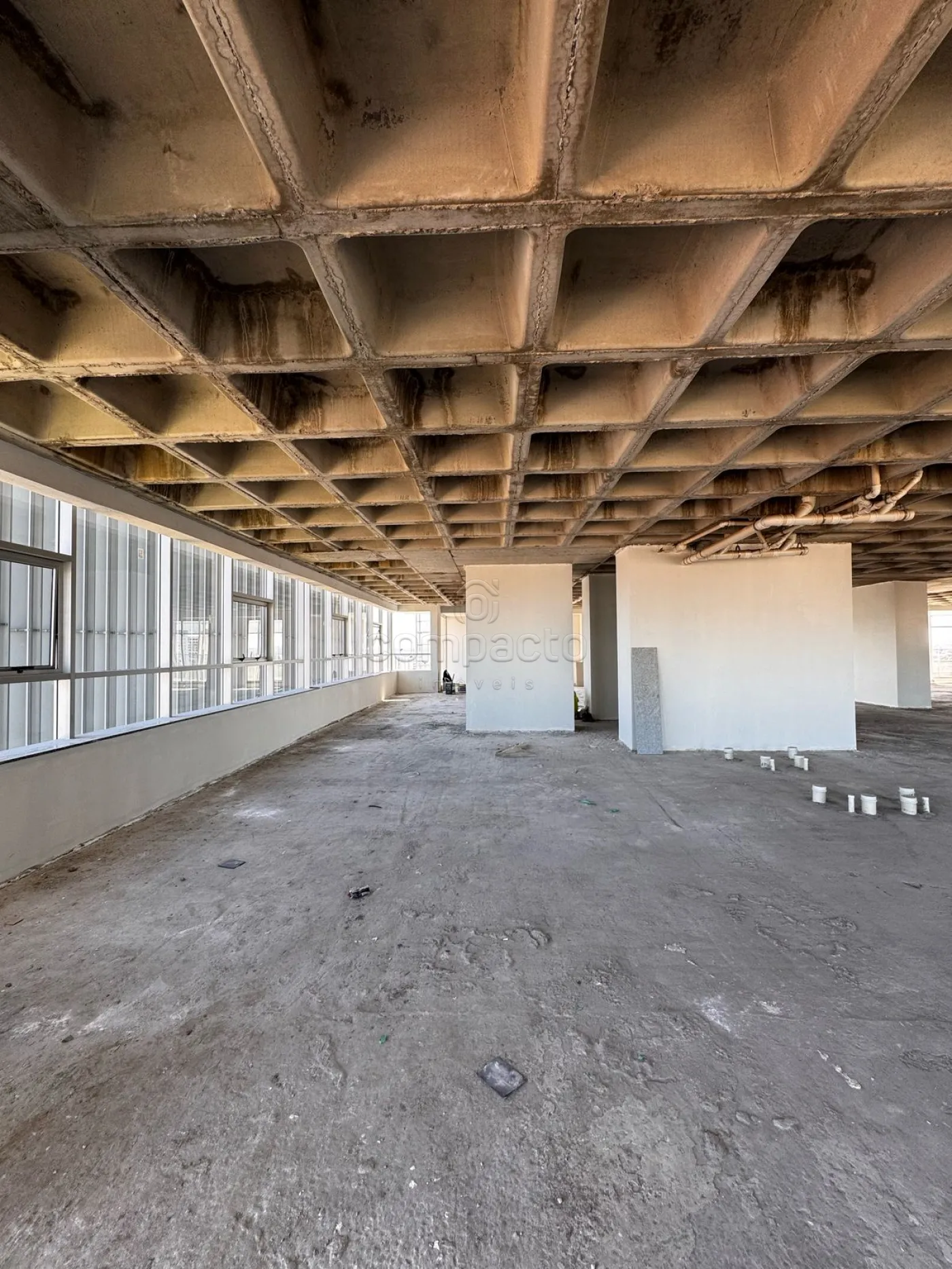 Alugar Comercial / SalaLoja Condom&iacute;nio em S&atilde;o Jos&eacute; do Rio Preto R$ 60.000,00 - Foto 2