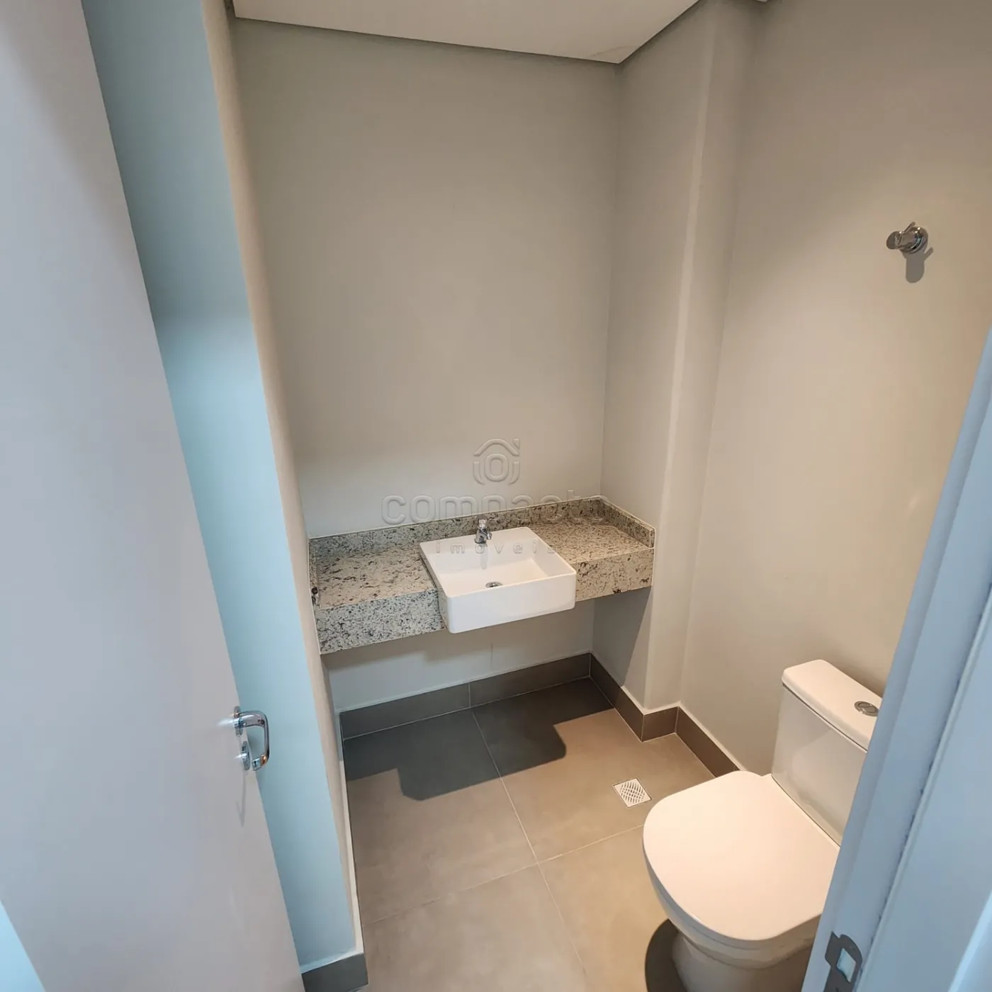 Alugar Comercial / SalaLoja Condom&iacute;nio em S&atilde;o Jos&eacute; do Rio Preto R$ 3.900,00 - Foto 7