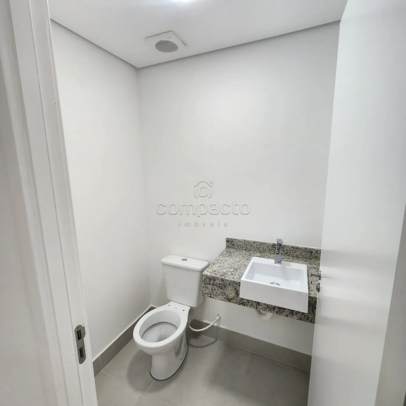 Alugar Comercial / SalaLoja Condom&iacute;nio em S&atilde;o Jos&eacute; do Rio Preto R$ 3.900,00 - Foto 8