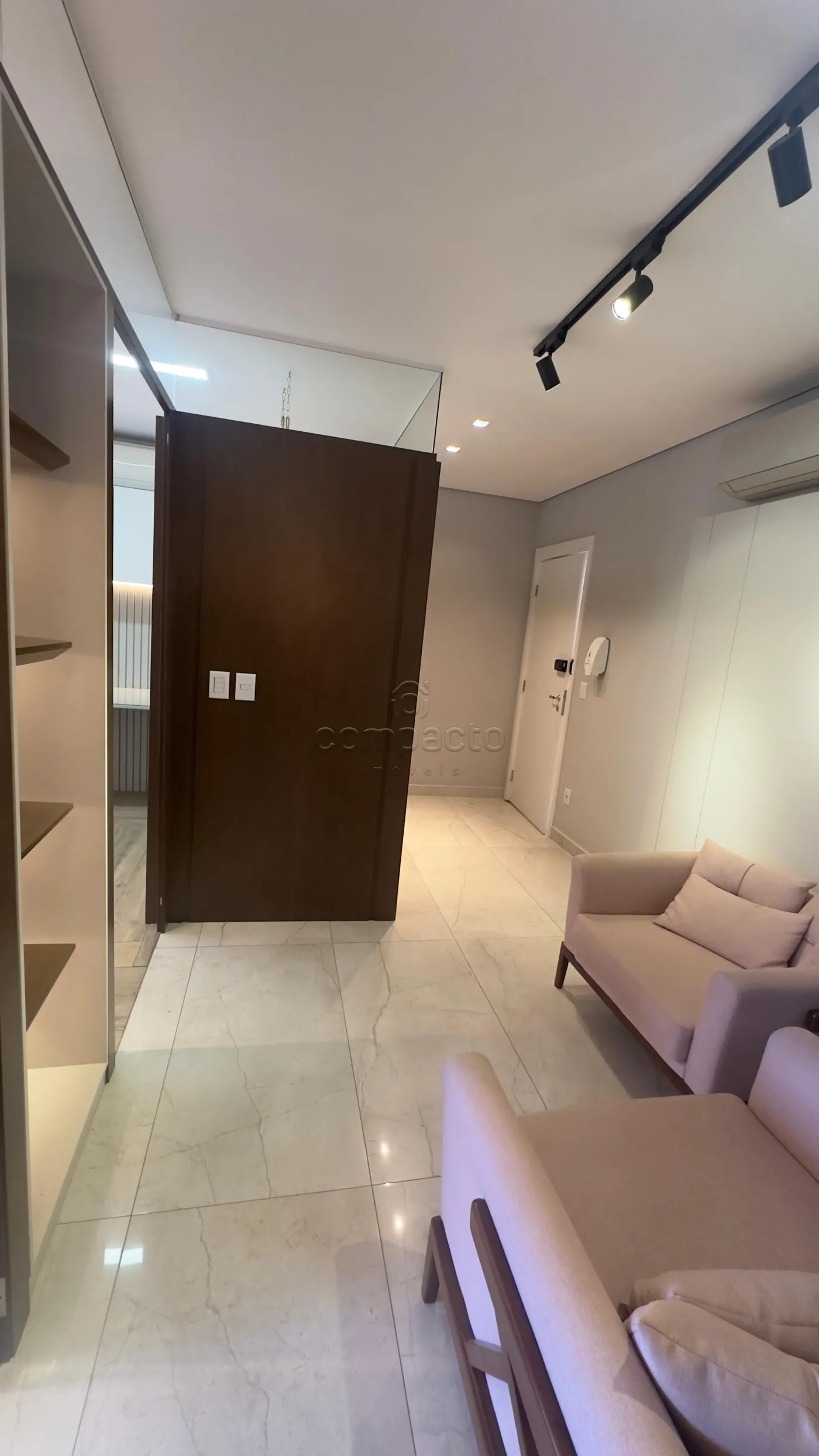 Alugar Comercial / SalaLoja Condom&iacute;nio em S&atilde;o Jos&eacute; do Rio Preto R$ 5.800,00 - Foto 1