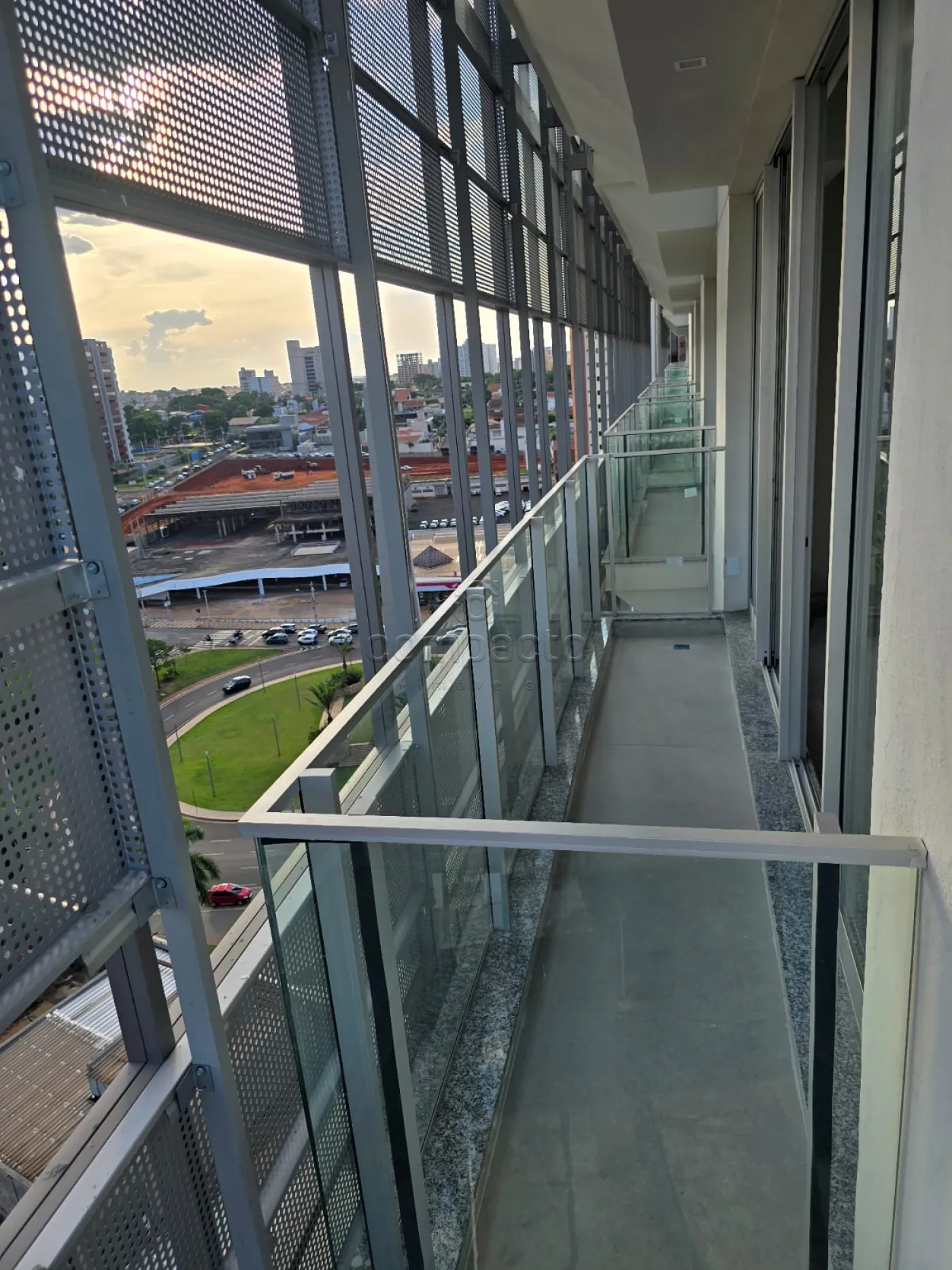 Comprar Comercial / SalaLoja Condom&iacute;nio em S&atilde;o Jos&eacute; do Rio Preto R$ 1.000.000,00 - Foto 13