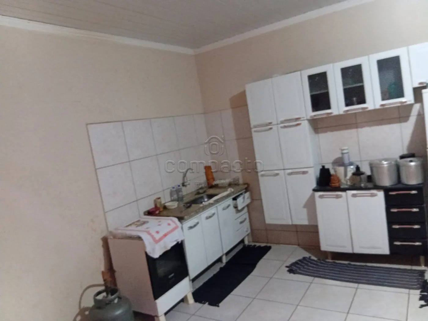 Comprar Casa / Padr&atilde;o em S&atilde;o Jos&eacute; do Rio Preto R$ 210.000,00 - Foto 4
