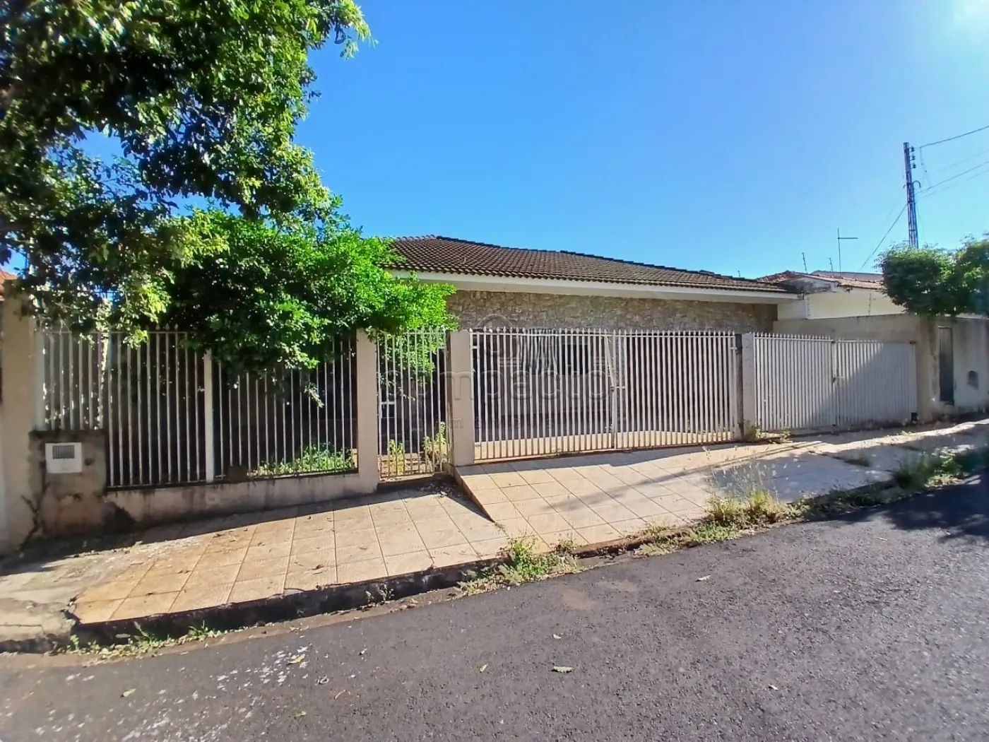 Comprar Casa / Padr&atilde;o em S&atilde;o Jos&eacute; do Rio Preto R$ 480.000,00 - Foto 1