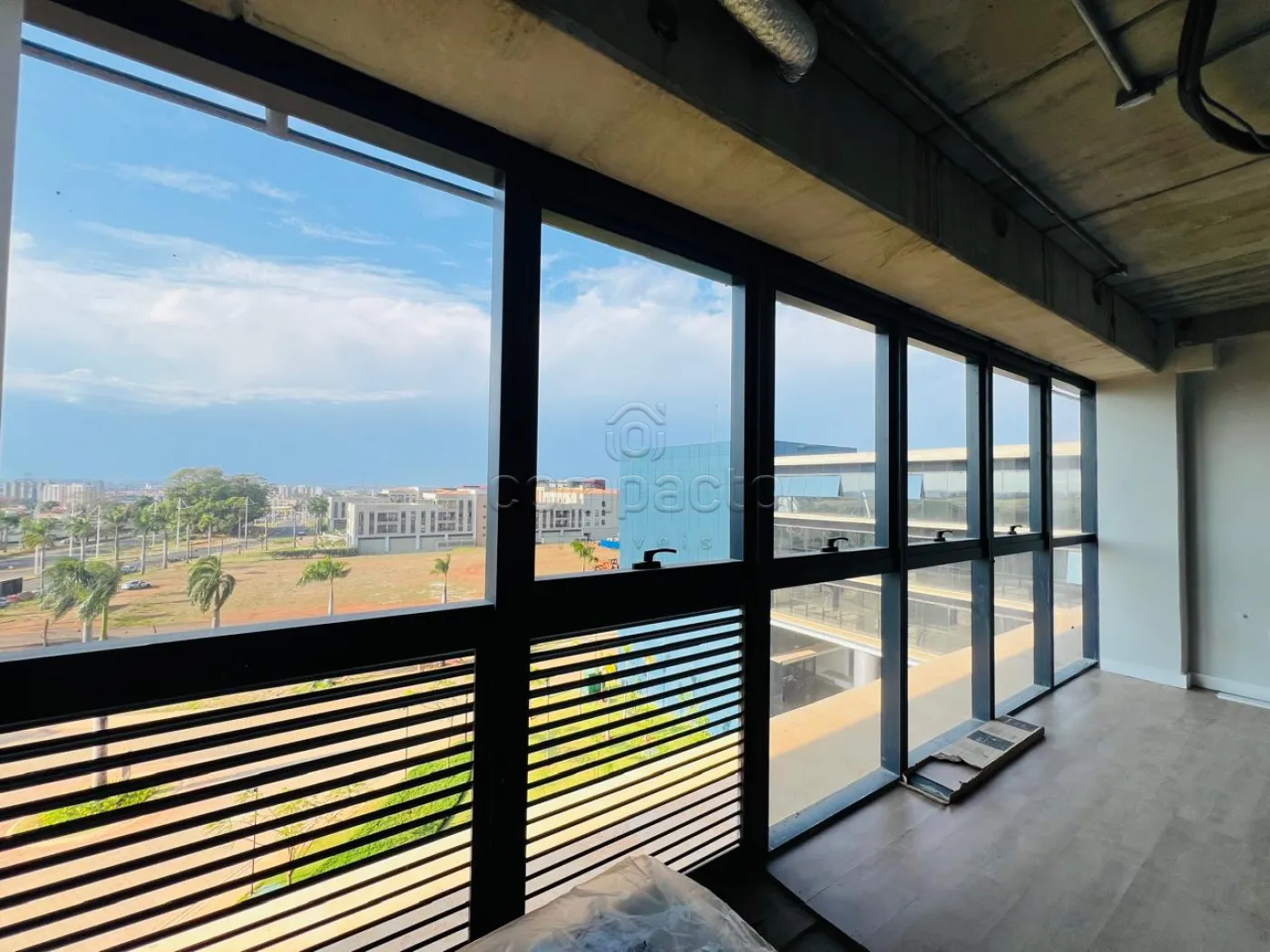 Alugar Comercial / SalaLoja Condom&iacute;nio em S&atilde;o Jos&eacute; do Rio Preto R$ 4.500,00 - Foto 5