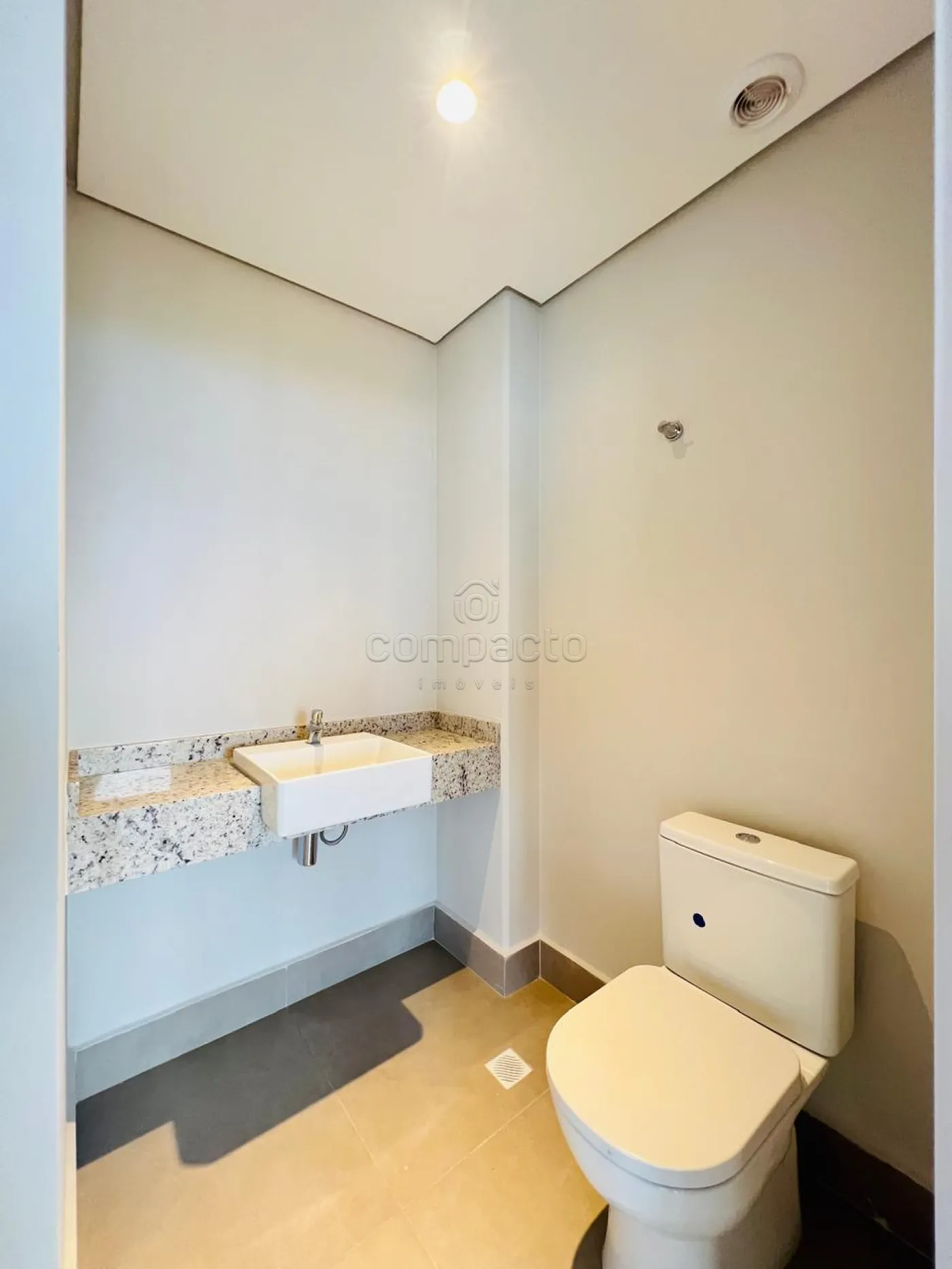 Alugar Comercial / SalaLoja Condom&iacute;nio em S&atilde;o Jos&eacute; do Rio Preto R$ 4.500,00 - Foto 9