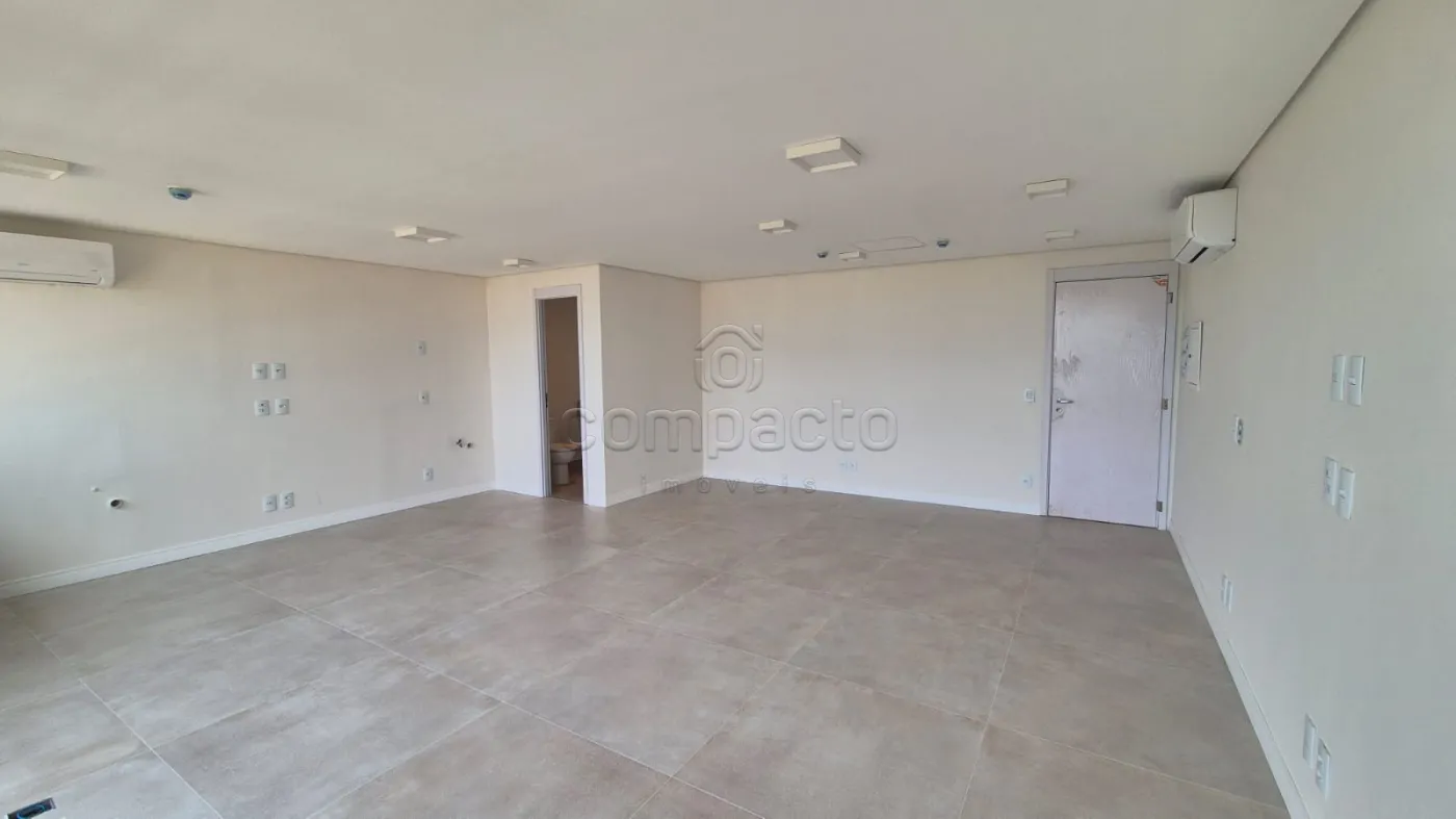 Alugar Comercial / SalaLoja Condom&iacute;nio em S&atilde;o Jos&eacute; do Rio Preto R$ 4.500,00 - Foto 6