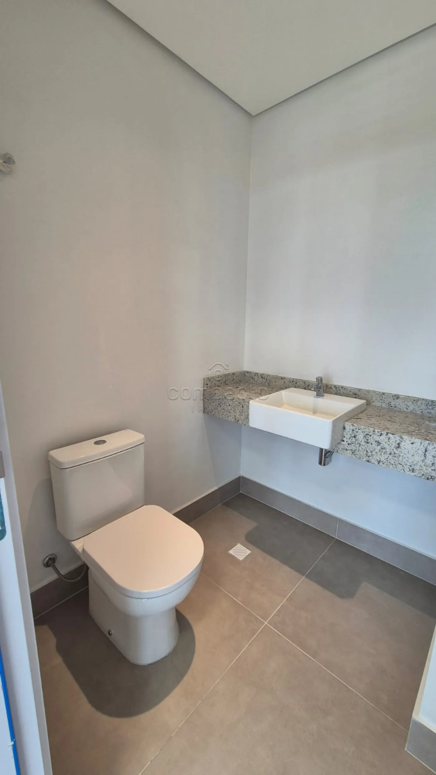 Alugar Comercial / SalaLoja Condom&iacute;nio em S&atilde;o Jos&eacute; do Rio Preto R$ 4.500,00 - Foto 7