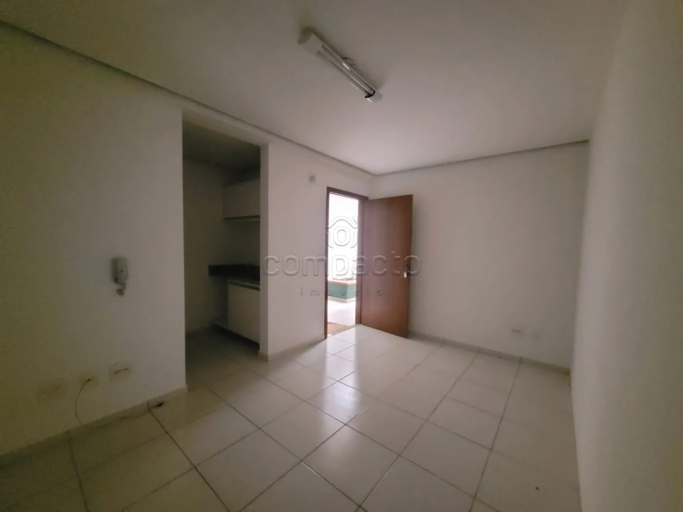 Alugar Comercial / SalaLoja Condom&iacute;nio em S&atilde;o Jos&eacute; do Rio Preto R$ 1.500,00 - Foto 3