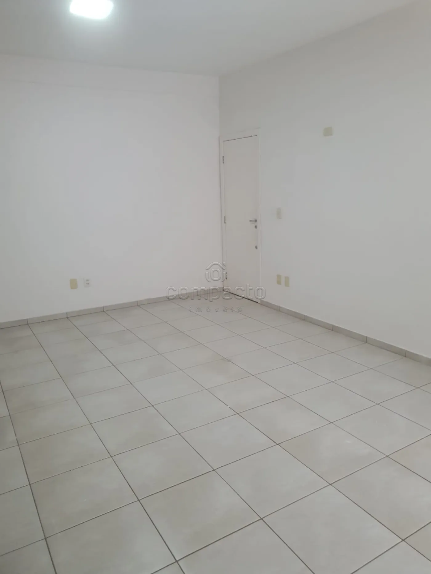 Alugar Comercial / SalaLoja Condom&iacute;nio em S&atilde;o Jos&eacute; do Rio Preto R$ 1.600,00 - Foto 4