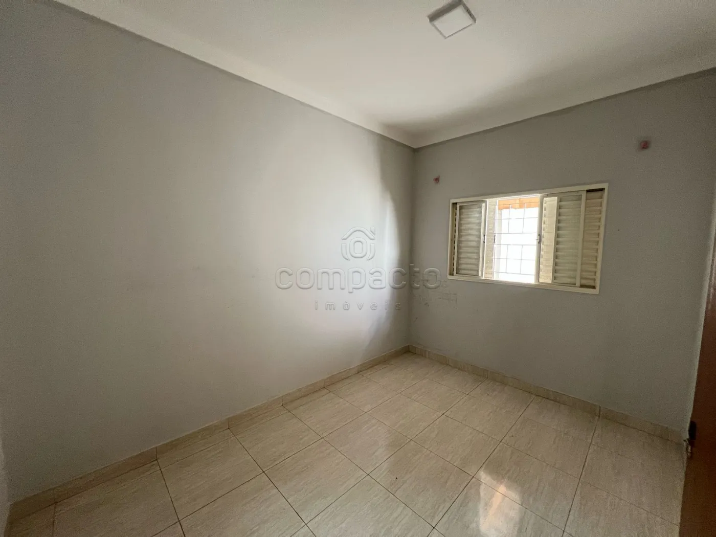 Alugar Casa / Padr&atilde;o em S&atilde;o Jos&eacute; do Rio Preto R$ 2.700,00 - Foto 10