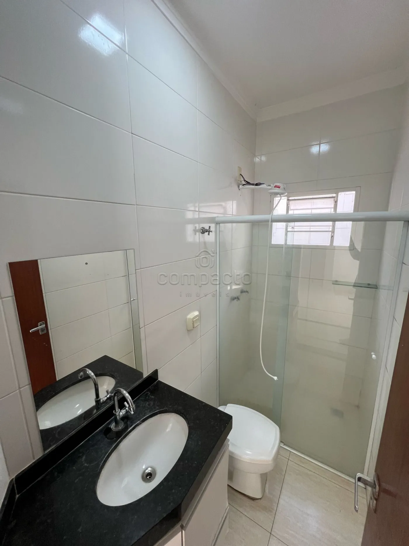 Alugar Casa / Padr&atilde;o em S&atilde;o Jos&eacute; do Rio Preto R$ 2.700,00 - Foto 11