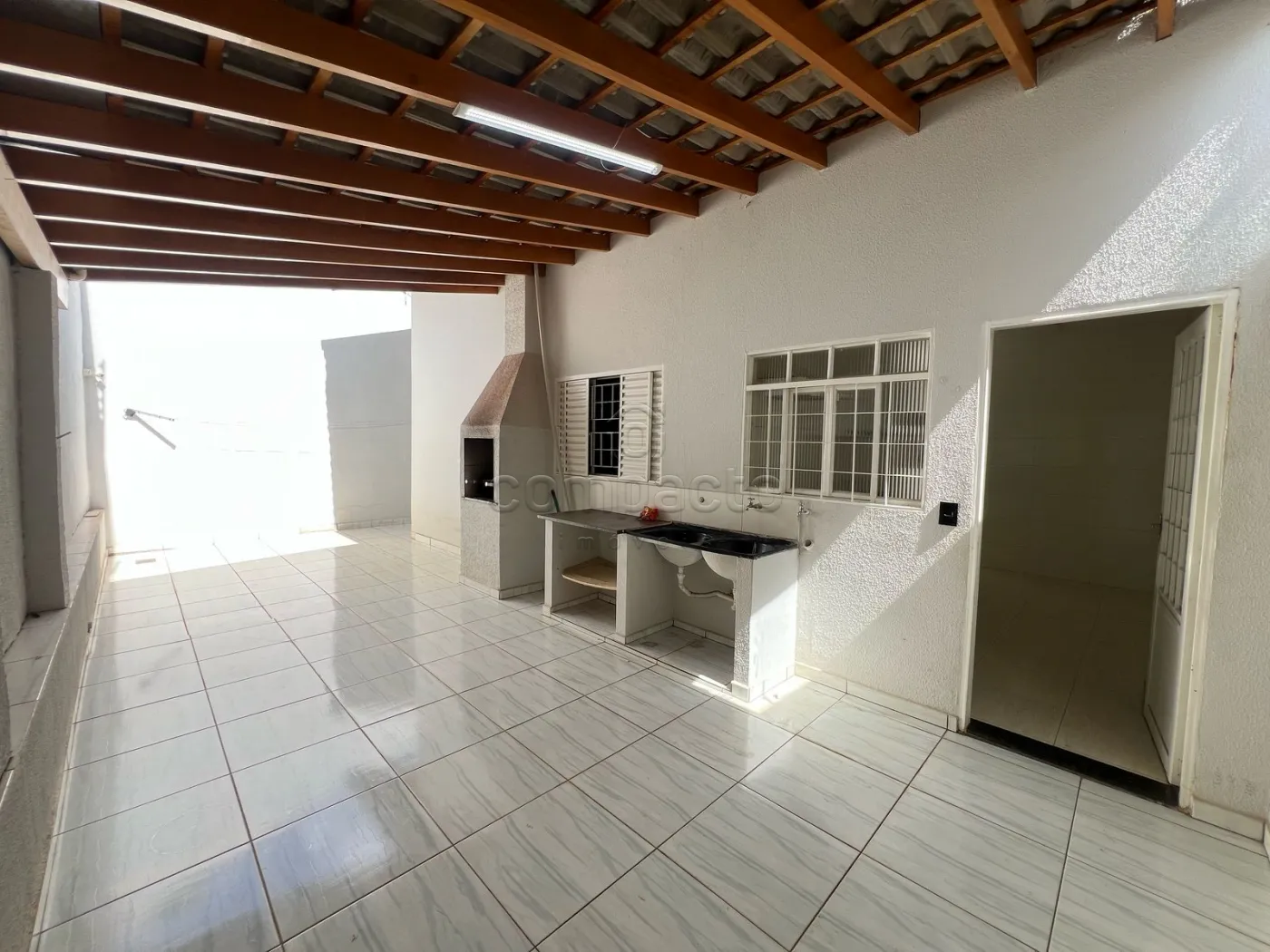 Alugar Casa / Padr&atilde;o em S&atilde;o Jos&eacute; do Rio Preto R$ 2.700,00 - Foto 14