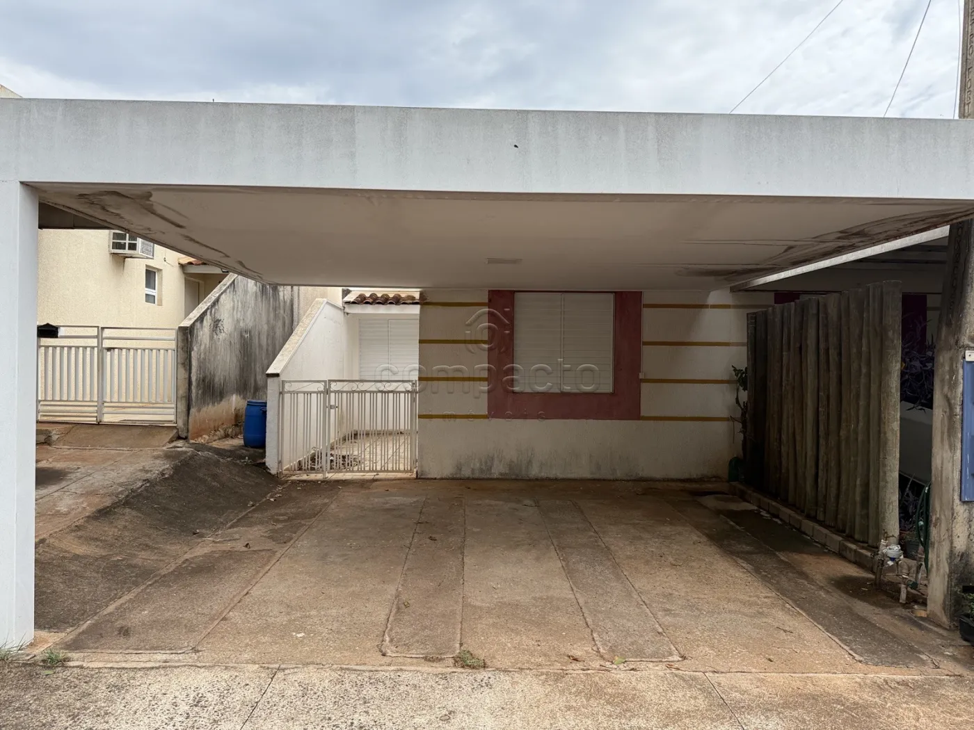 Casa em Condomínio Fechado com 2 Quartos | 2 Vagas | Bairro Parque da Liberdade VI | Lazer Completo