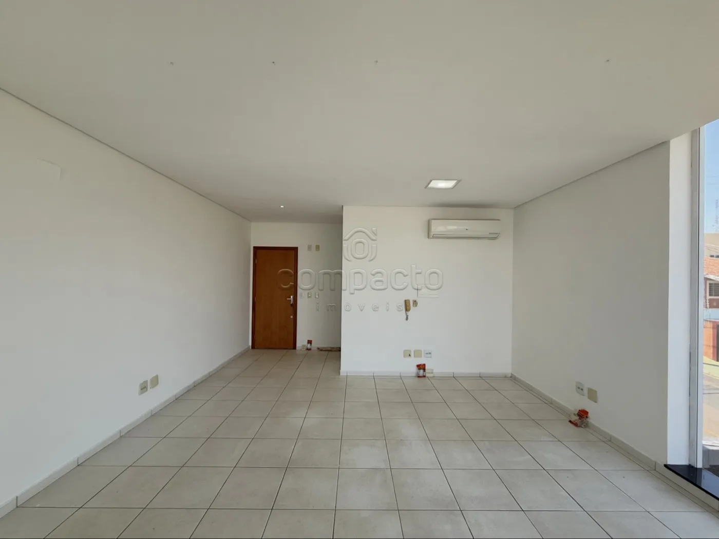 Alugar Comercial / SalaLoja Condom&iacute;nio em S&atilde;o Jos&eacute; do Rio Preto R$ 1.750,00 - Foto 5