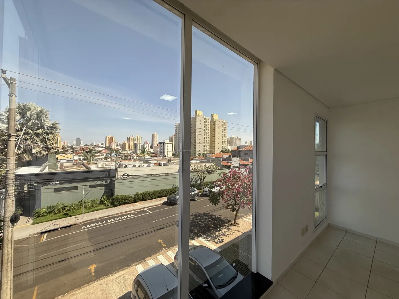Alugar Comercial / SalaLoja Condom&iacute;nio em S&atilde;o Jos&eacute; do Rio Preto R$ 1.750,00 - Foto 10