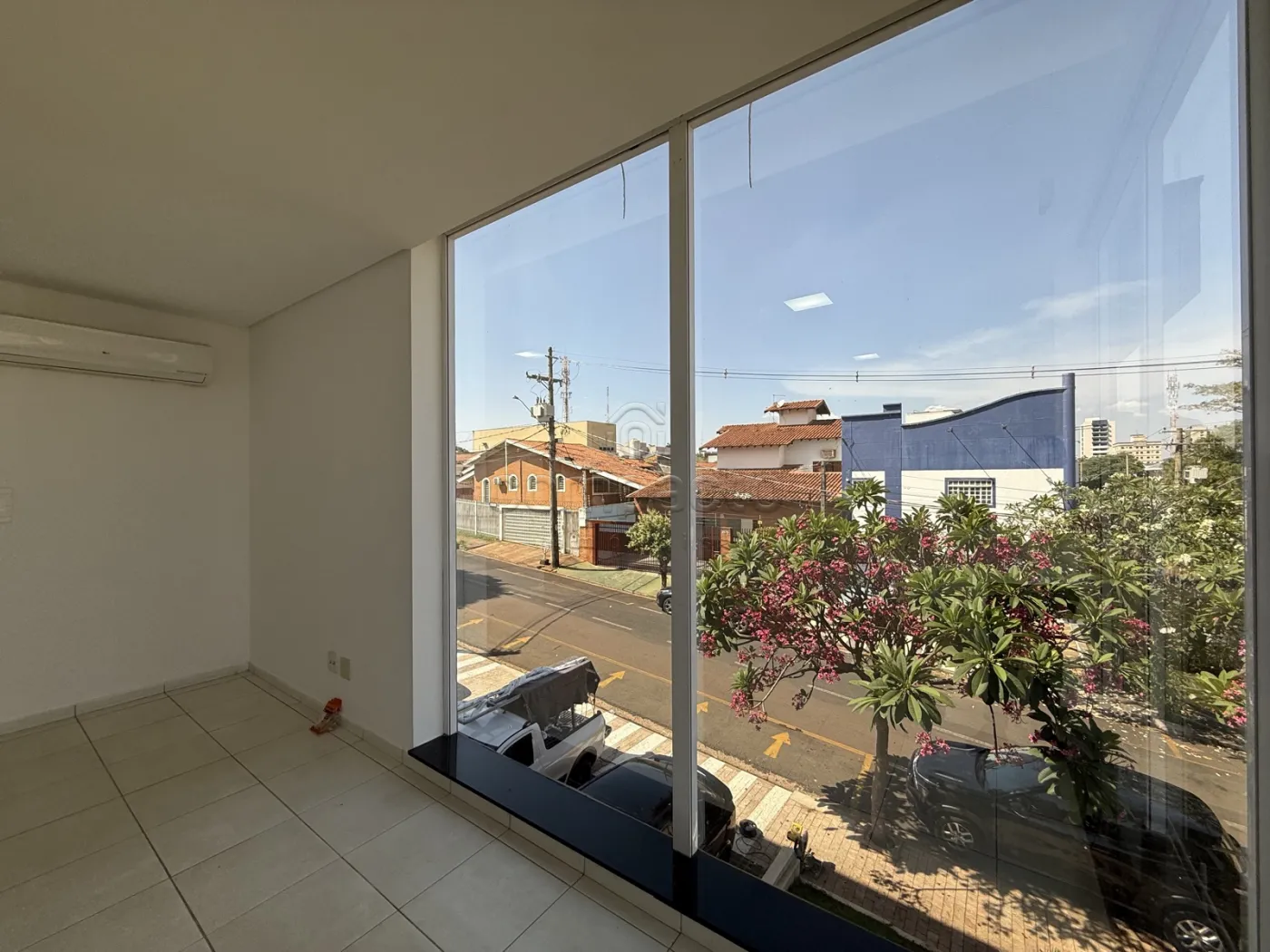 Alugar Comercial / SalaLoja Condom&iacute;nio em S&atilde;o Jos&eacute; do Rio Preto R$ 1.750,00 - Foto 11