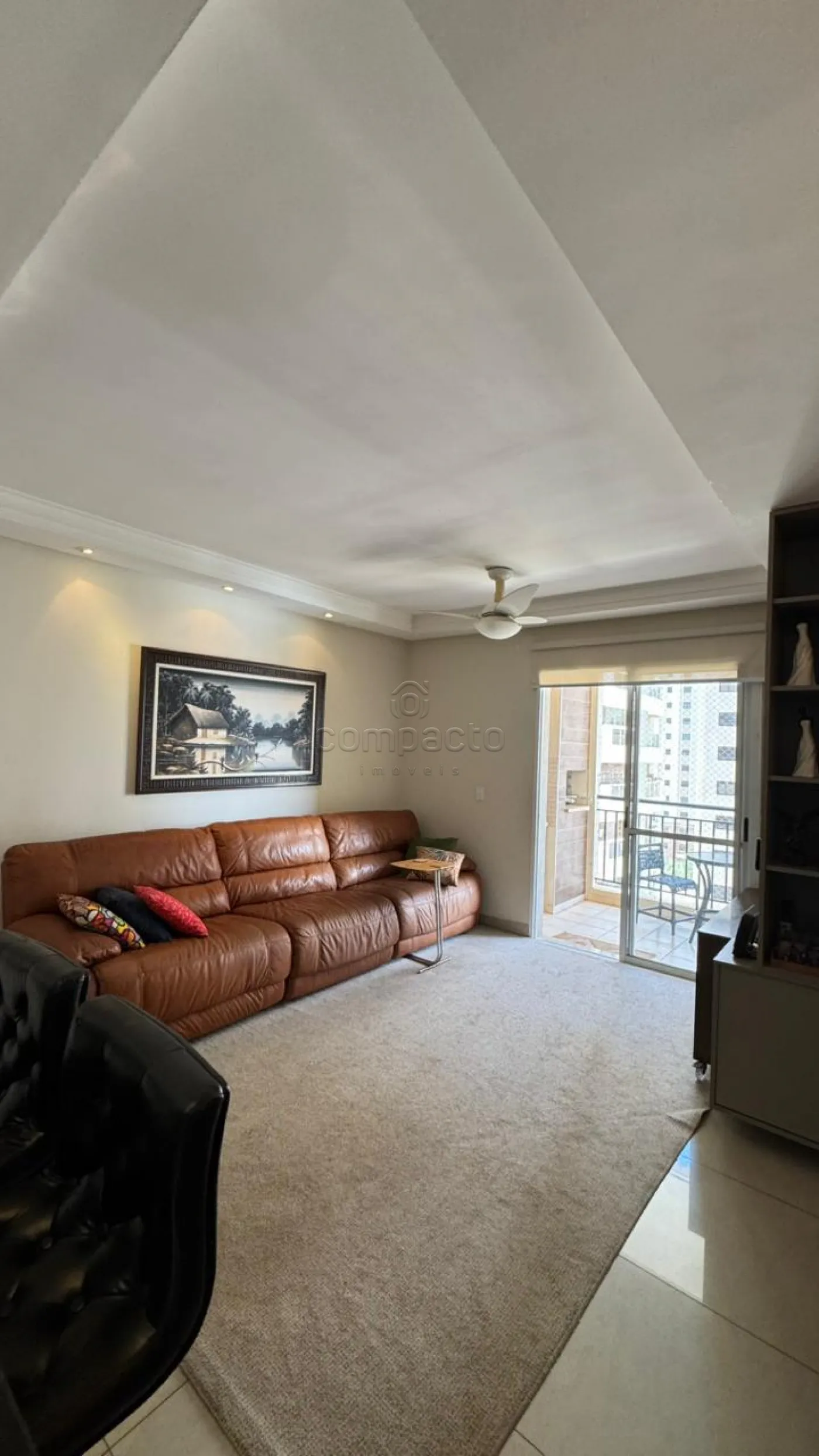Apartamento 83m² | 3 Dormitórios | 1 Suíte | 2 Vagas | Completo e Climatizado