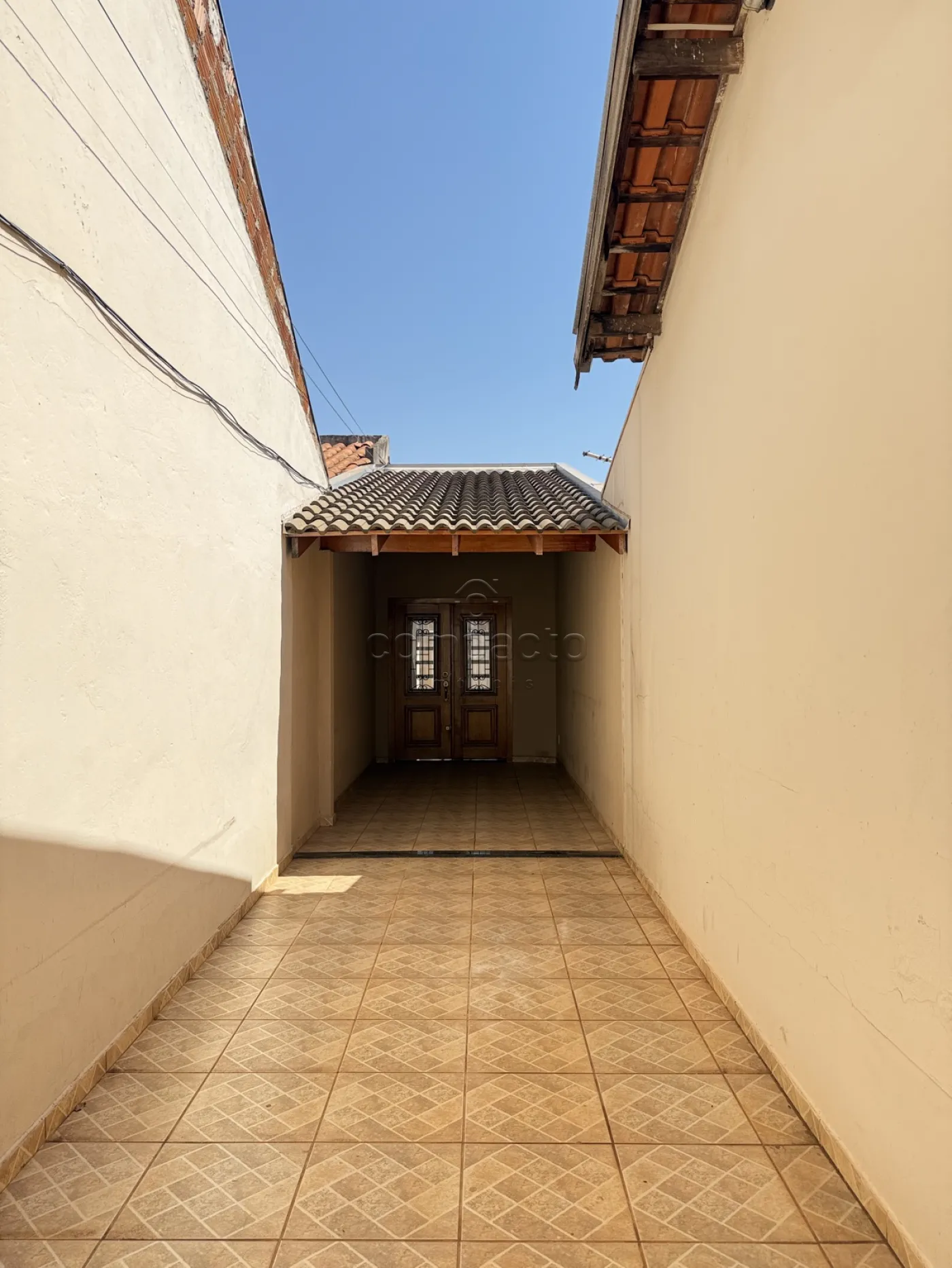 Casa com 3 Quartos | 3 Vagas | Bairro Parque Residencial Dom Lafaiete Libânio