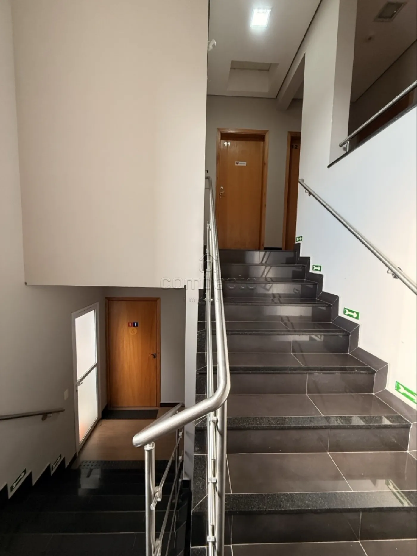 Alugar Comercial / SalaLoja Condom&iacute;nio em S&atilde;o Jos&eacute; do Rio Preto R$ 1.300,00 - Foto 19