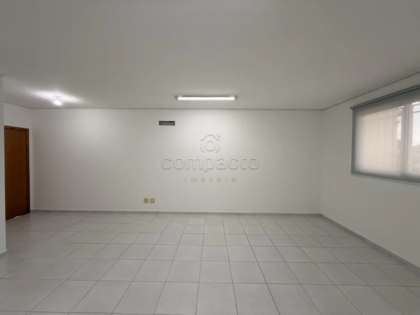 Alugar Comercial / SalaLoja Condom&iacute;nio em S&atilde;o Jos&eacute; do Rio Preto R$ 1.300,00 - Foto 7