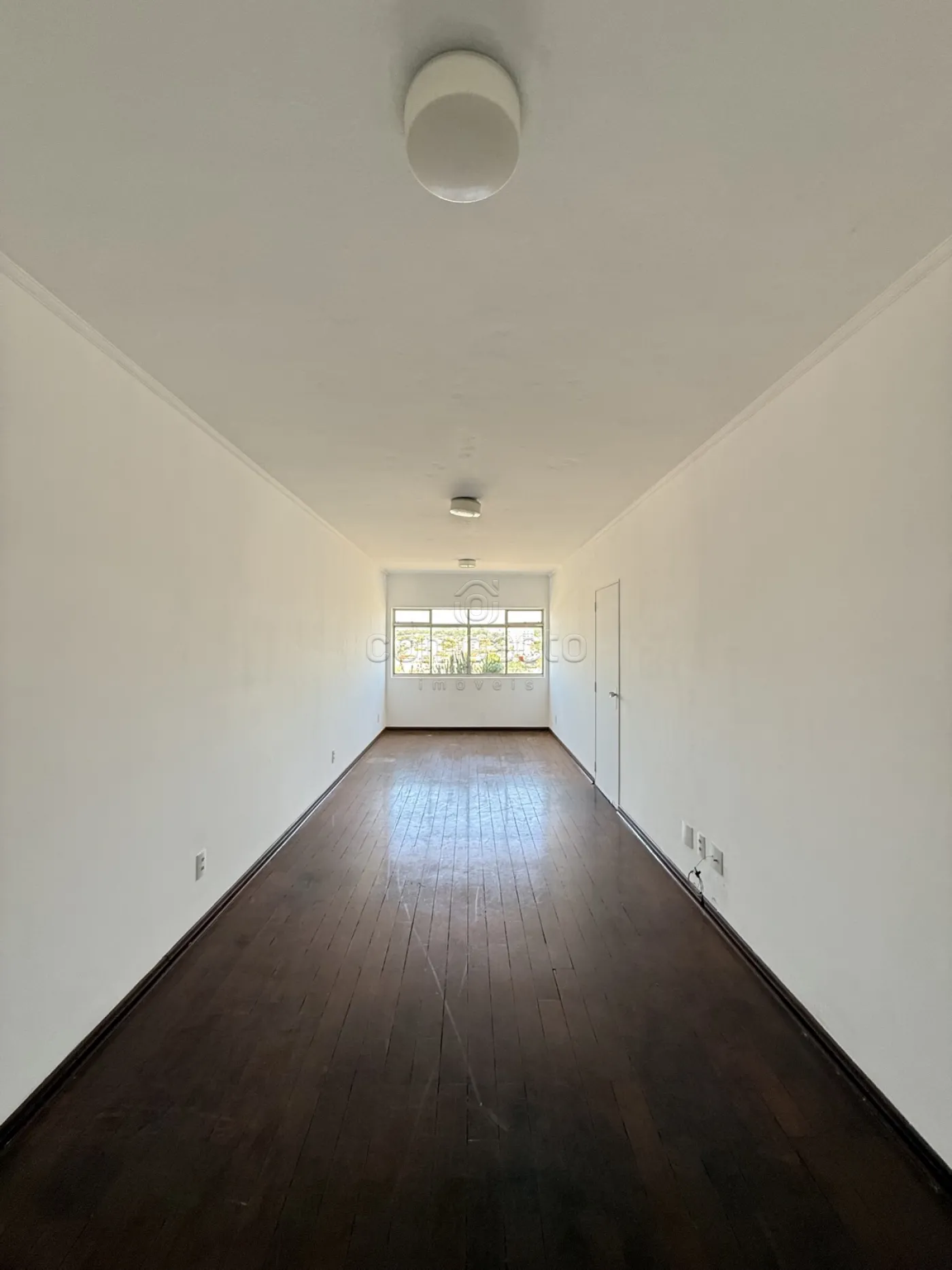 Apartamento com 2 Quartos | 1 Vaga | Bairro Centro