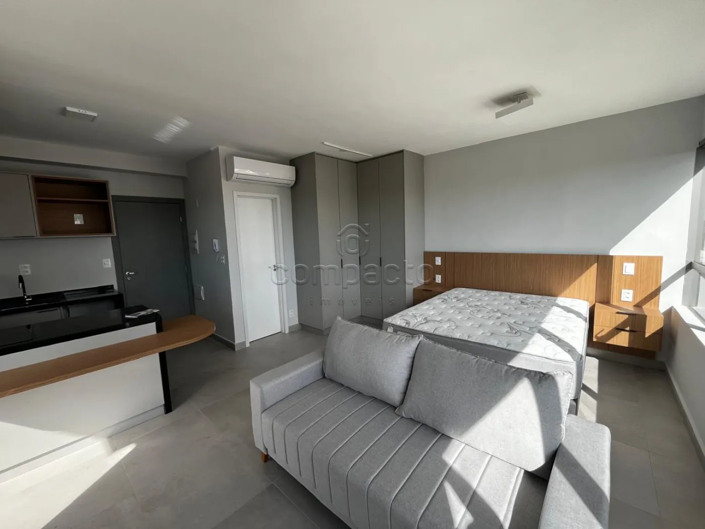 Alugar Apartamento / Studio em S&atilde;o Jos&eacute; do Rio Preto R$ 3.600,00 - Foto 2