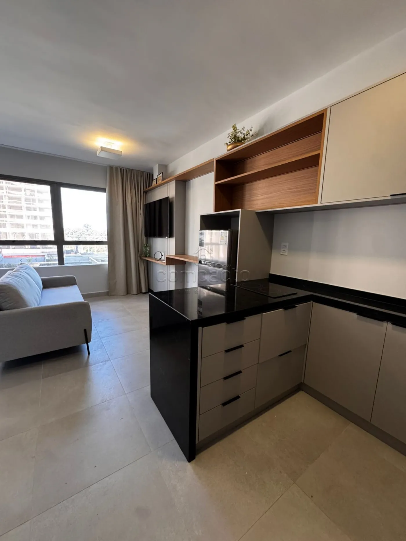 Alugar Apartamento / Studio em S&atilde;o Jos&eacute; do Rio Preto R$ 3.000,00 - Foto 1