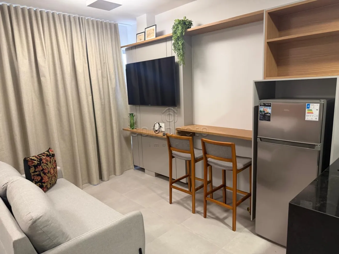 Alugar Apartamento / Studio em S&atilde;o Jos&eacute; do Rio Preto R$ 2.800,00 - Foto 2