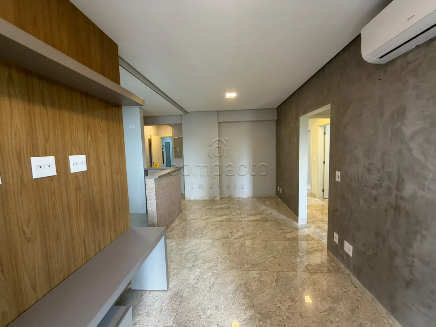 Apartamento | 2 dormitórios | 1 Suíte | Com Sacada | Excelente Infraestrutura