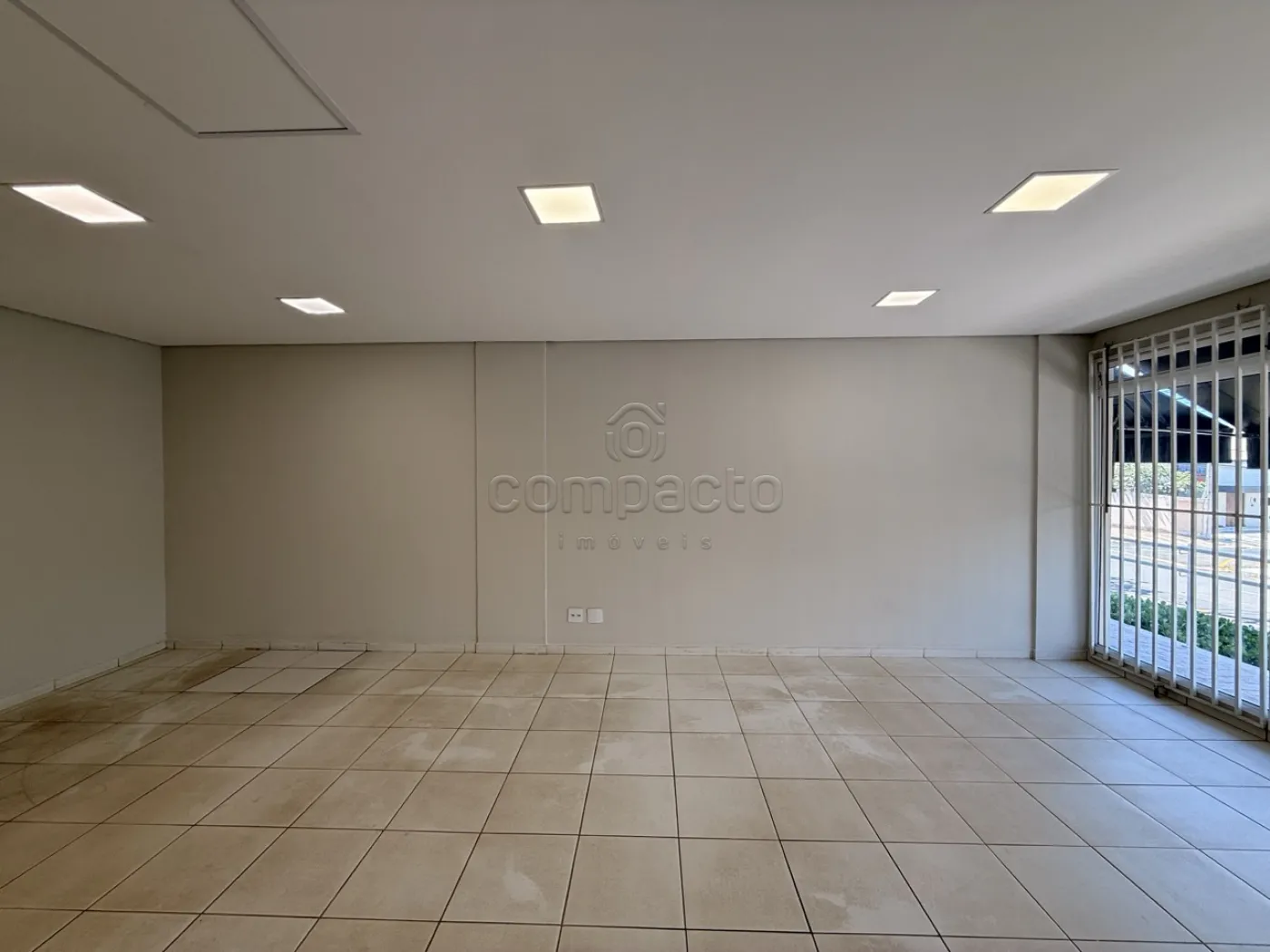 Alugar Comercial / SalaLoja Condom&iacute;nio em S&atilde;o Jos&eacute; do Rio Preto R$ 2.600,00 - Foto 6
