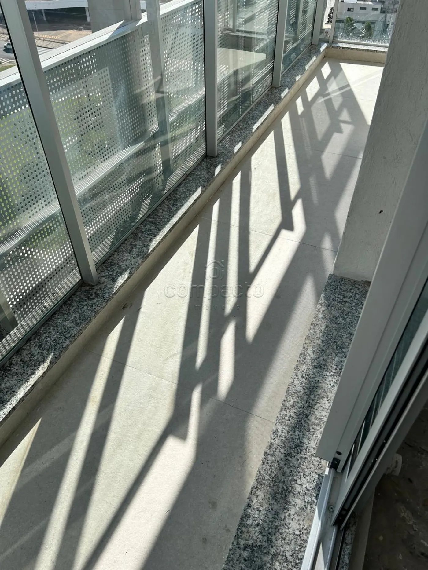 Alugar Comercial / SalaLoja Condom&iacute;nio em S&atilde;o Jos&eacute; do Rio Preto R$ 3.500,00 - Foto 7