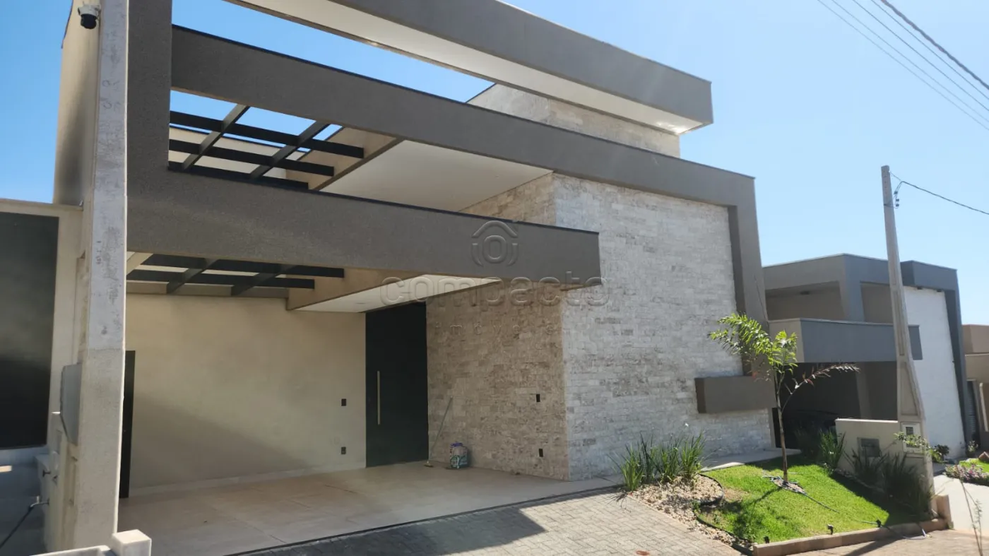 Casa 3 Suítes | 173 m² | Piscina Aquecida