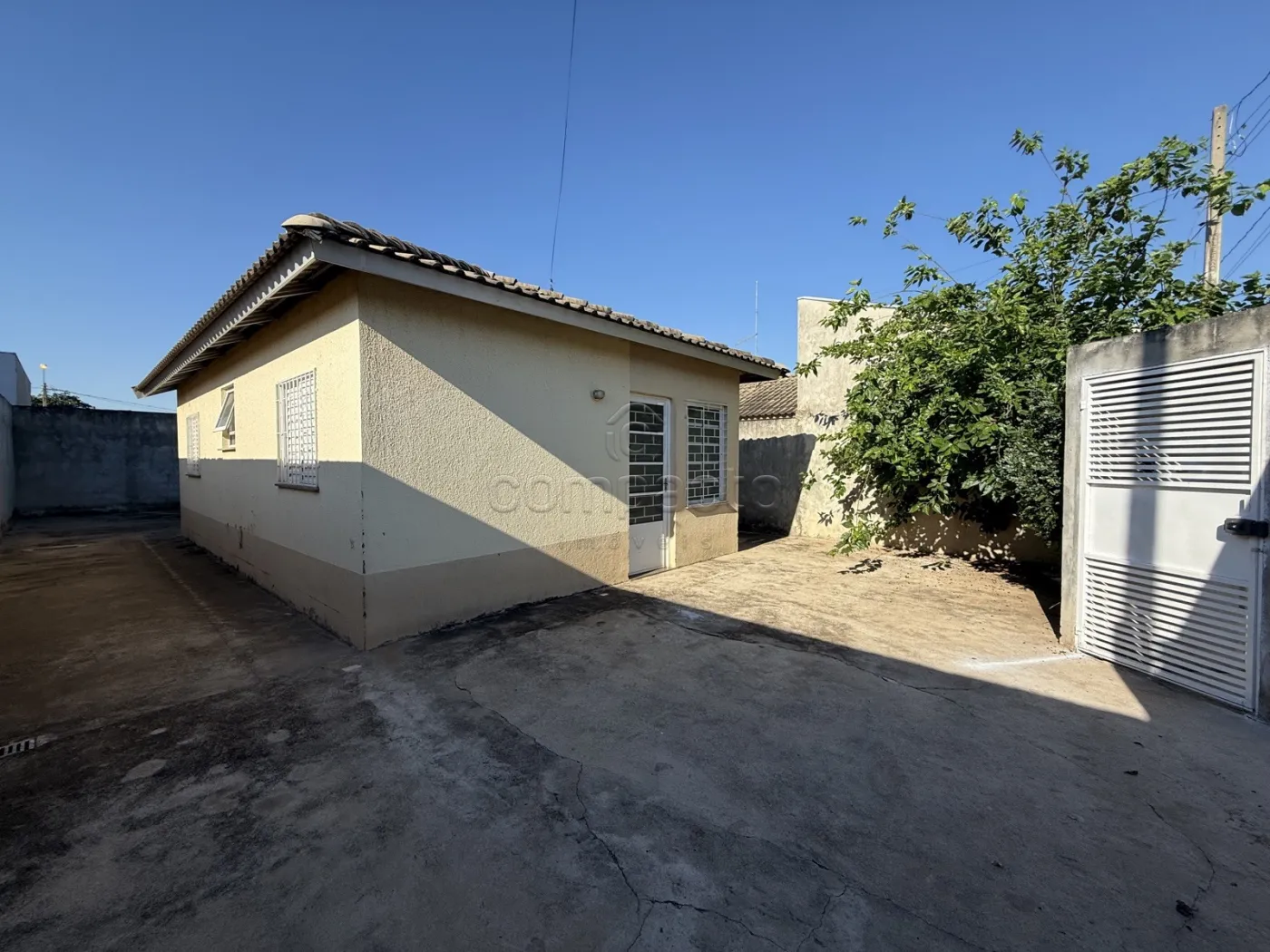Casa  2 Quartos | 2 Vagas | Bairro Fraternidade