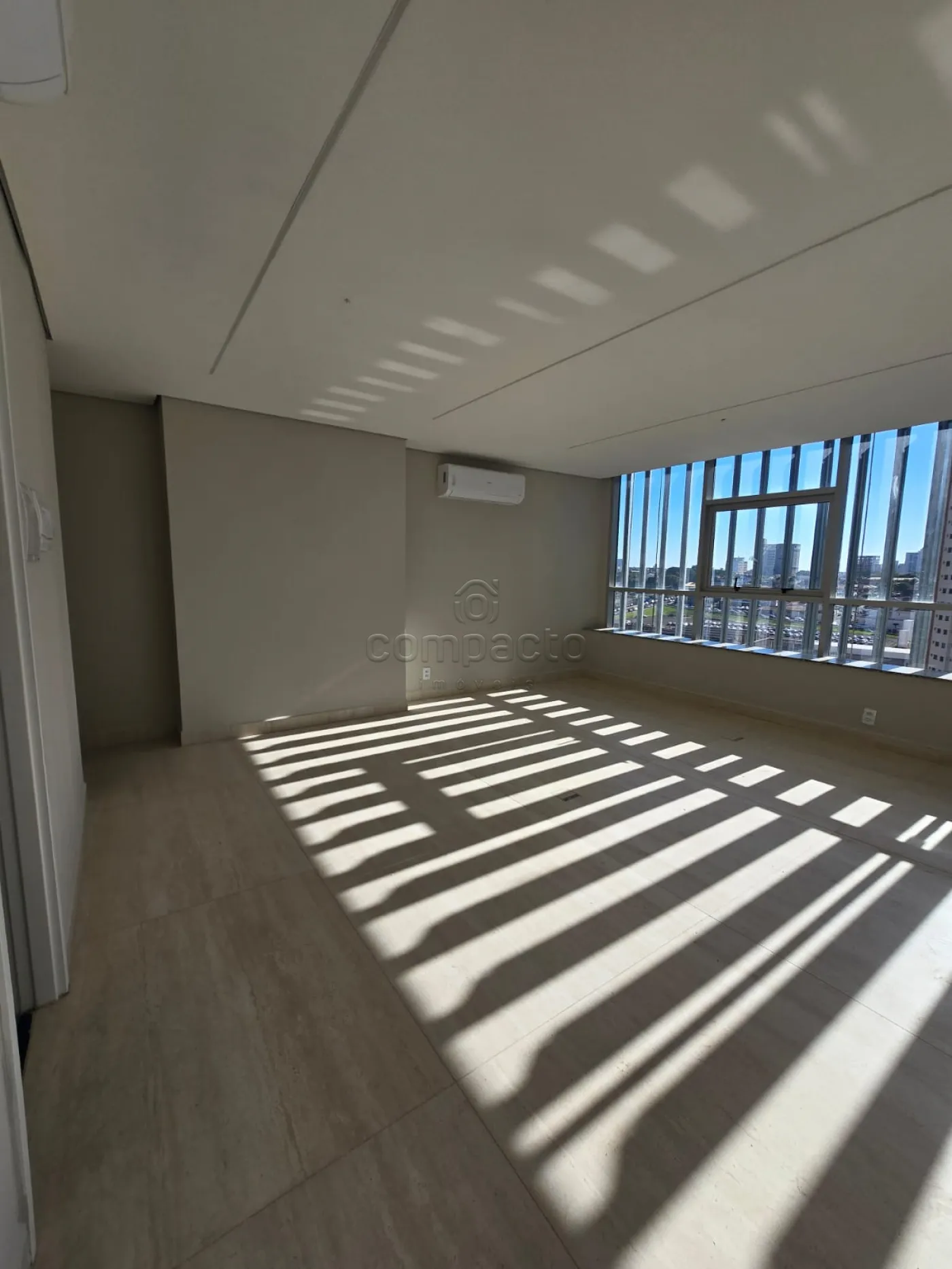 Alugar Comercial / SalaLoja Condom&iacute;nio em S&atilde;o Jos&eacute; do Rio Preto R$ 7.900,00 - Foto 5