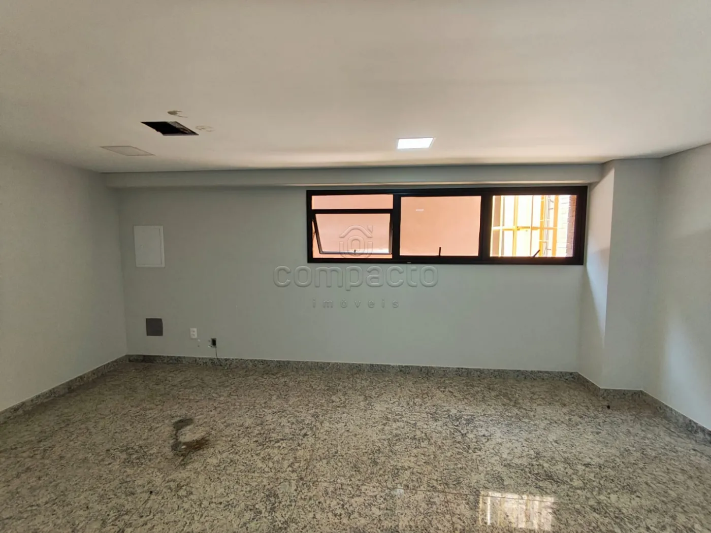 Alugar Comercial / SalaLoja Condom&iacute;nio em S&atilde;o Jos&eacute; do Rio Preto R$ 4.235,00 - Foto 7