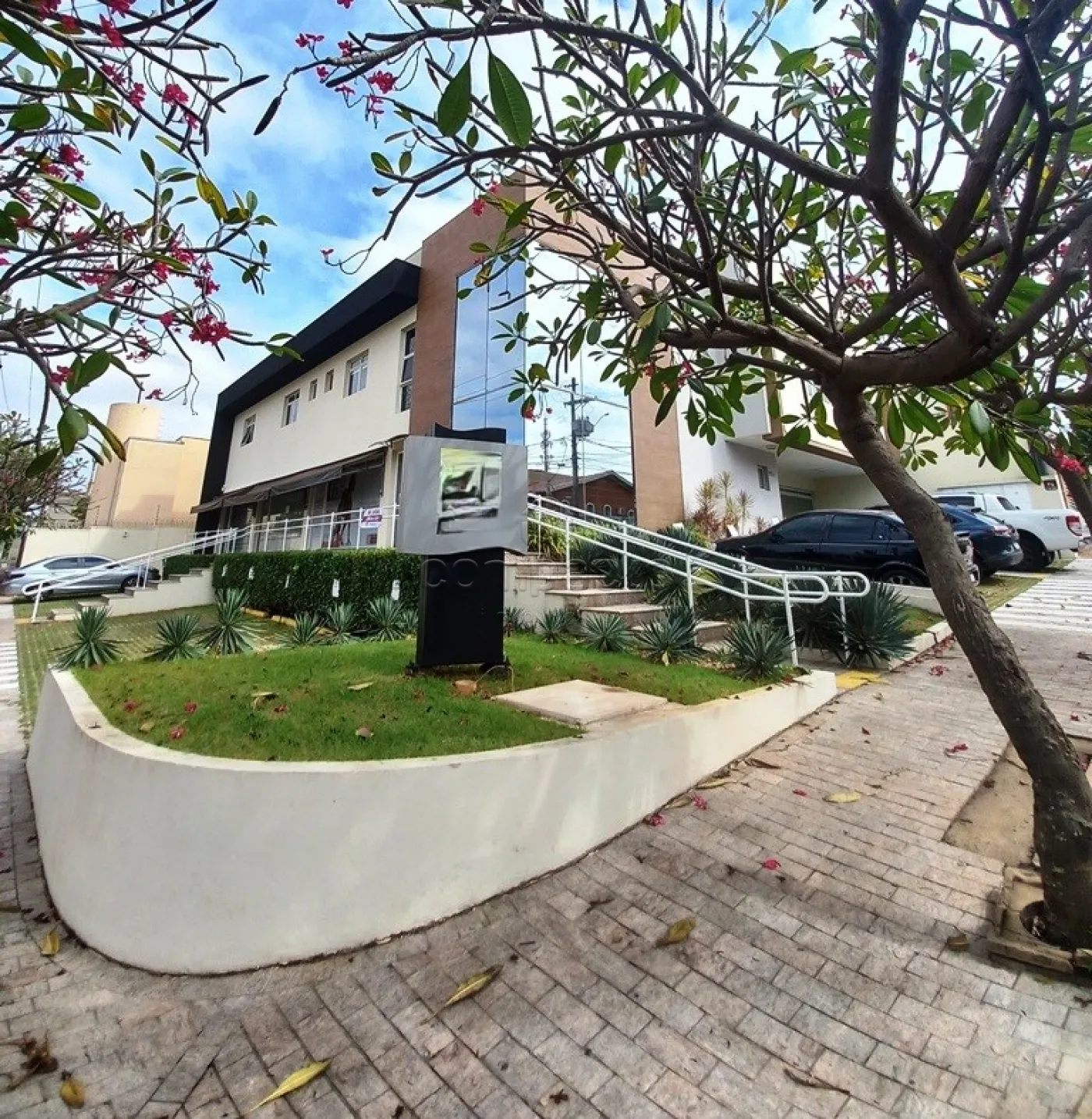 Alugar Comercial / SalaLoja Condom&iacute;nio em S&atilde;o Jos&eacute; do Rio Preto R$ 1.450,00 - Foto 10