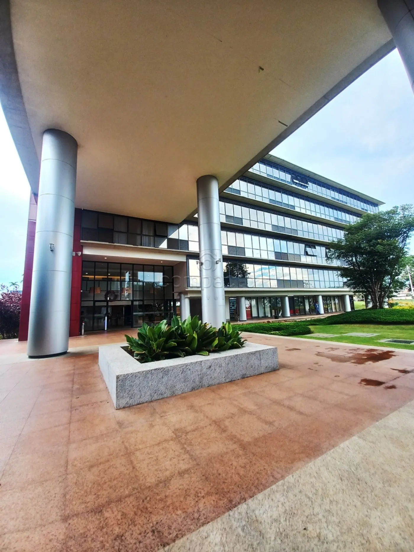 Alugar Comercial / SalaLoja Condom&iacute;nio em S&atilde;o Jos&eacute; do Rio Preto R$ 4.200,00 - Foto 15