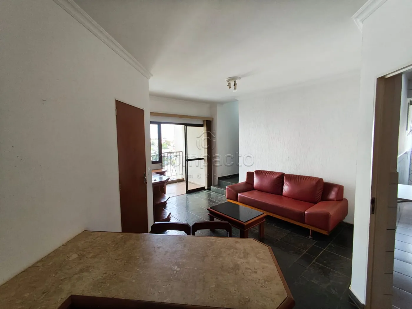Apartamento Mobiliado para Venda e Locação | 2 Quartos | 1 Suíte | 1 Vaga | Zona Central