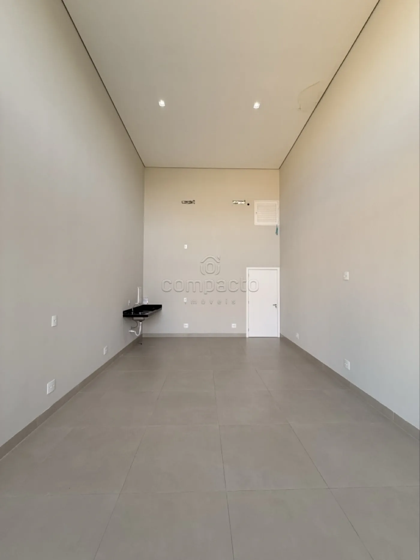Alugar Comercial / Loja em S&atilde;o Jos&eacute; do Rio Preto R$ 3.000,00 - Foto 1