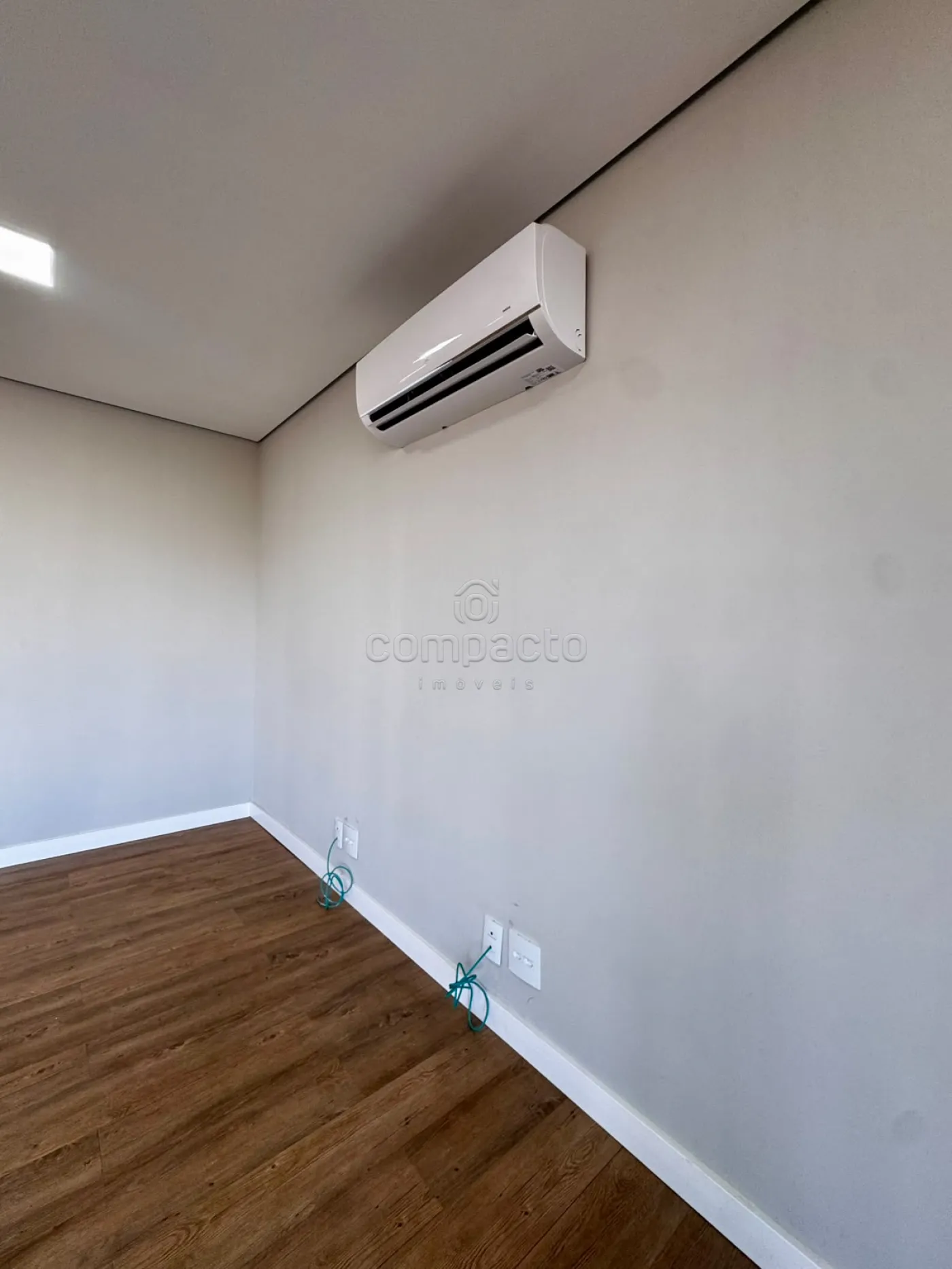 Alugar Comercial / SalaLoja Condom&iacute;nio em S&atilde;o Jos&eacute; do Rio Preto R$ 5.000,00 - Foto 10