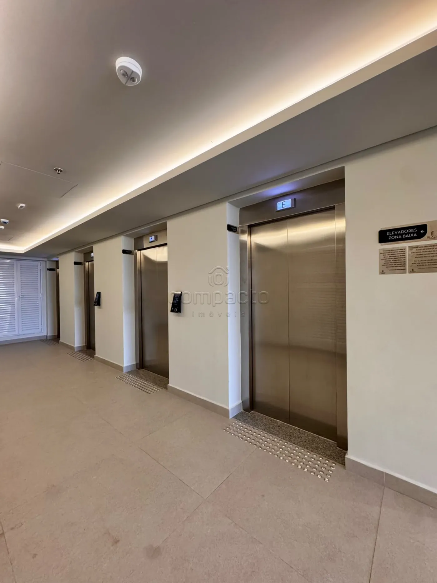 Alugar Comercial / SalaLoja Condom&iacute;nio em S&atilde;o Jos&eacute; do Rio Preto R$ 5.000,00 - Foto 24