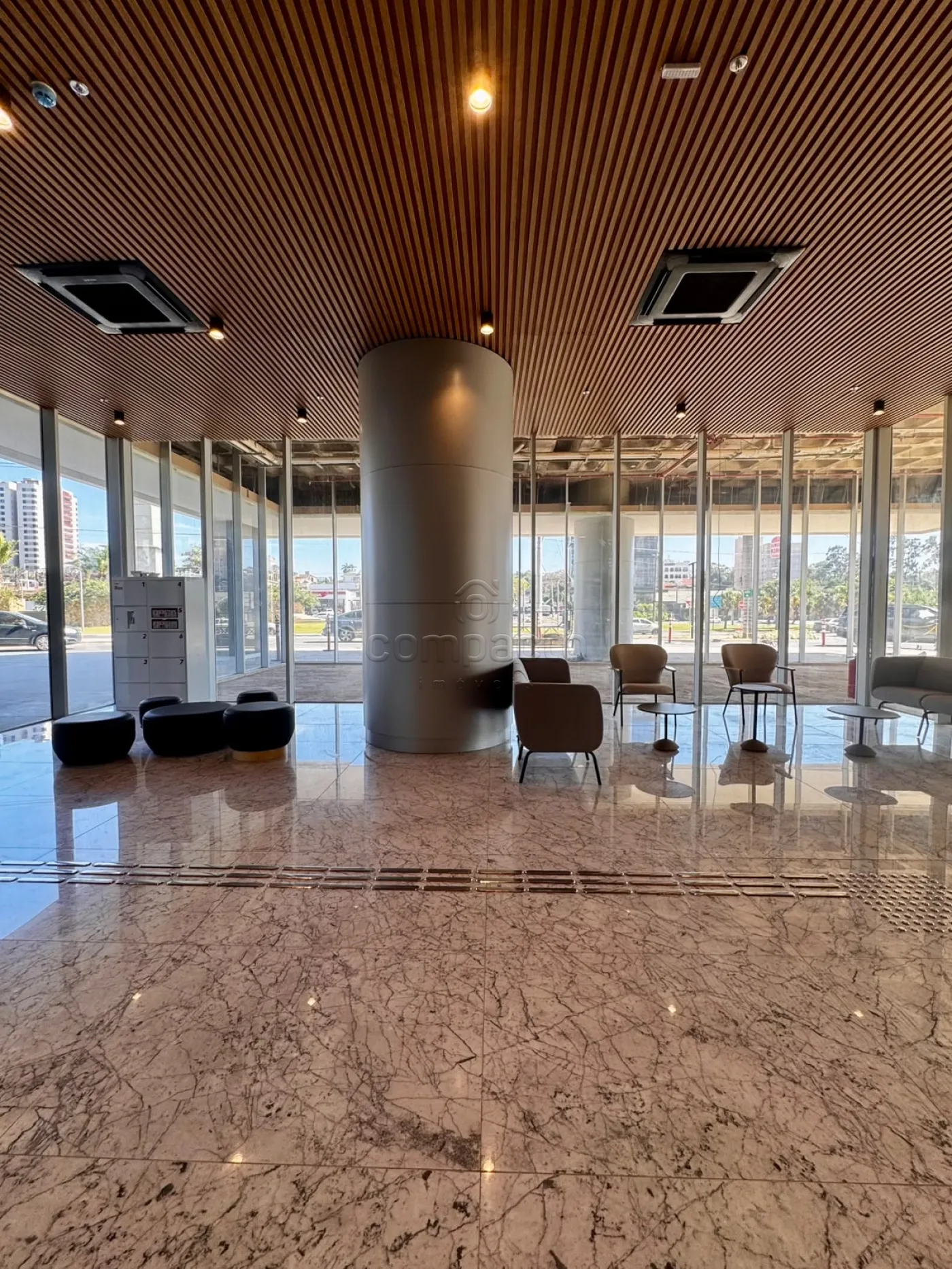 Alugar Comercial / SalaLoja Condom&iacute;nio em S&atilde;o Jos&eacute; do Rio Preto R$ 5.000,00 - Foto 43