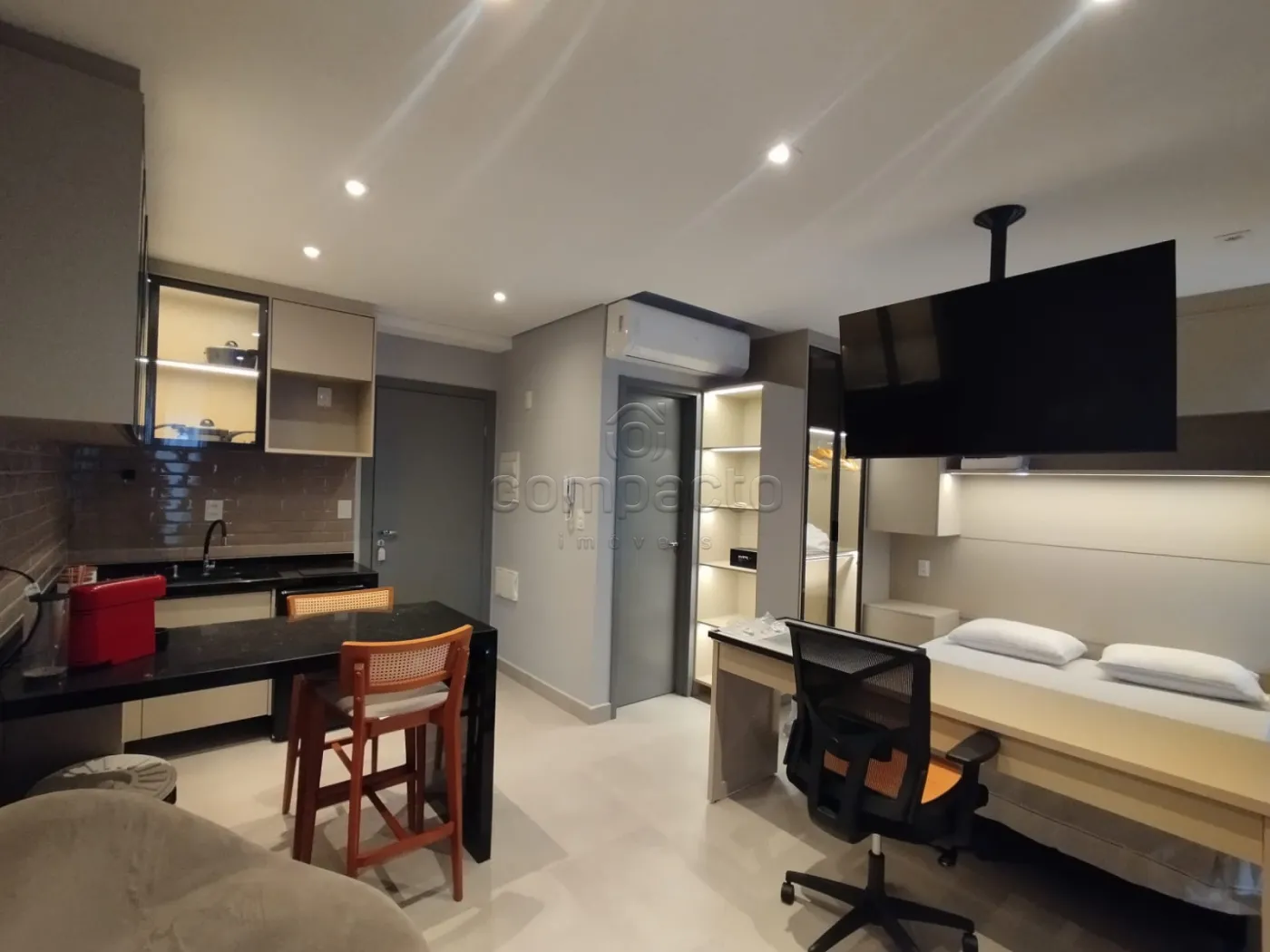 Alugar Apartamento / Studio em S&atilde;o Jos&eacute; do Rio Preto R$ 2.600,00 - Foto 3