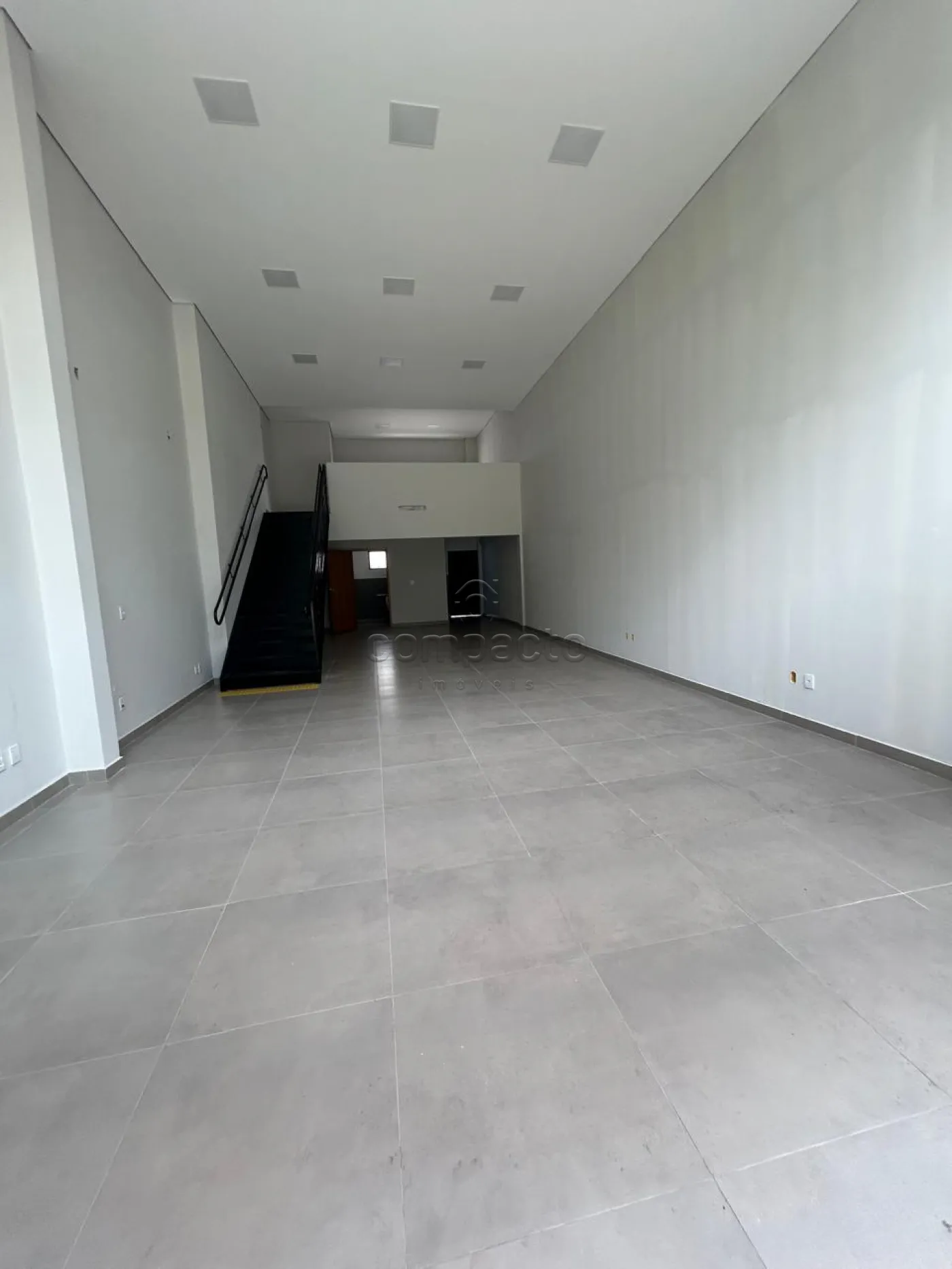 Alugar Comercial / Loja em S&atilde;o Jos&eacute; do Rio Preto R$ 7.000,00 - Foto 2