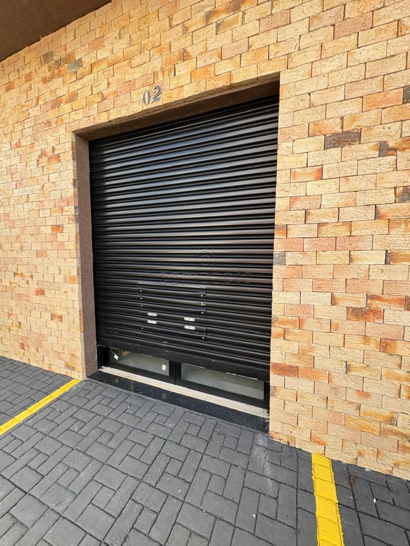Alugar Comercial / SalaLoja Condom&iacute;nio em S&atilde;o Jos&eacute; do Rio Preto R$ 5.000,00 - Foto 1