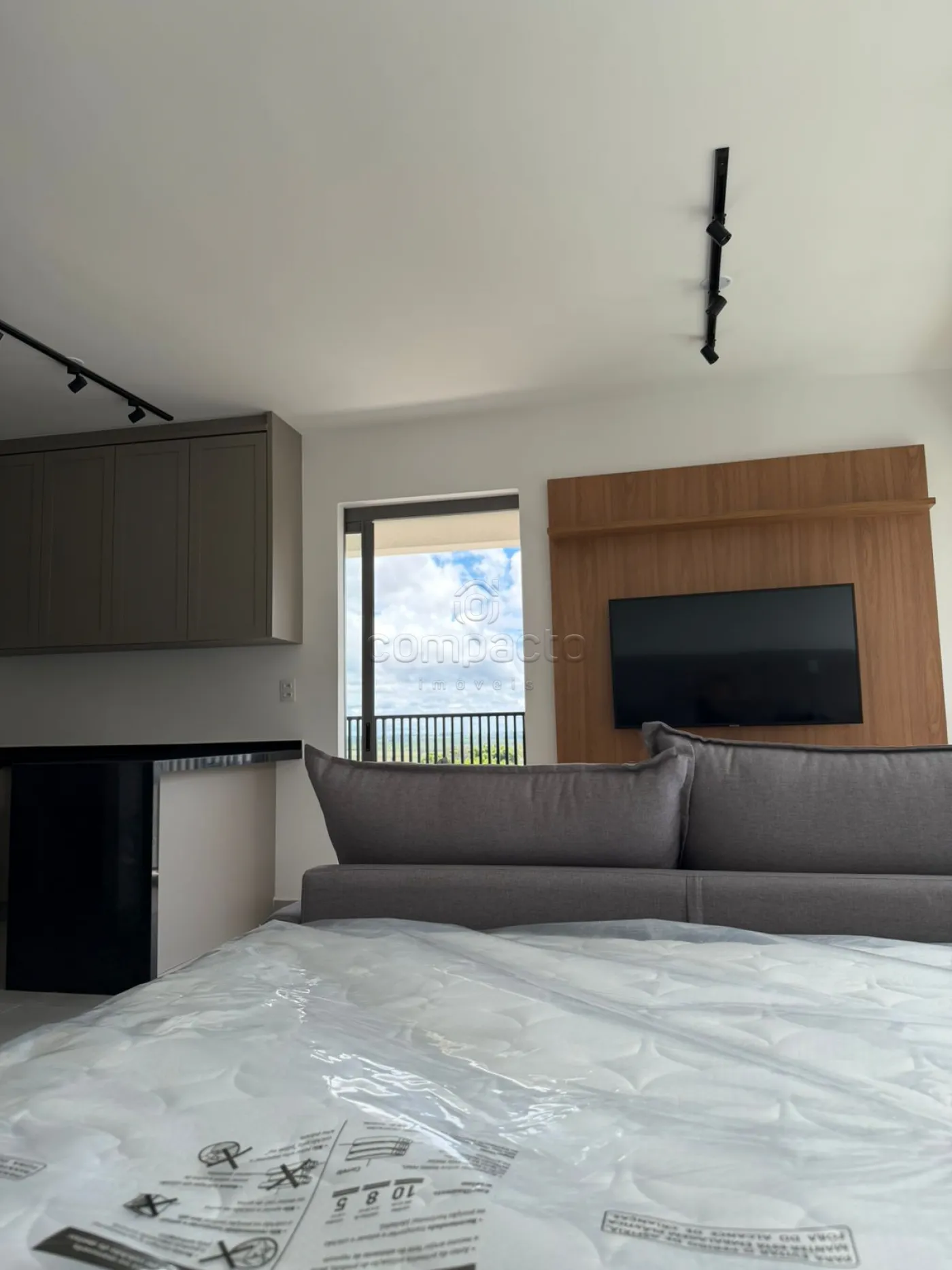 Alugar Apartamento / Studio em S&atilde;o Jos&eacute; do Rio Preto R$ 3.600,00 - Foto 2