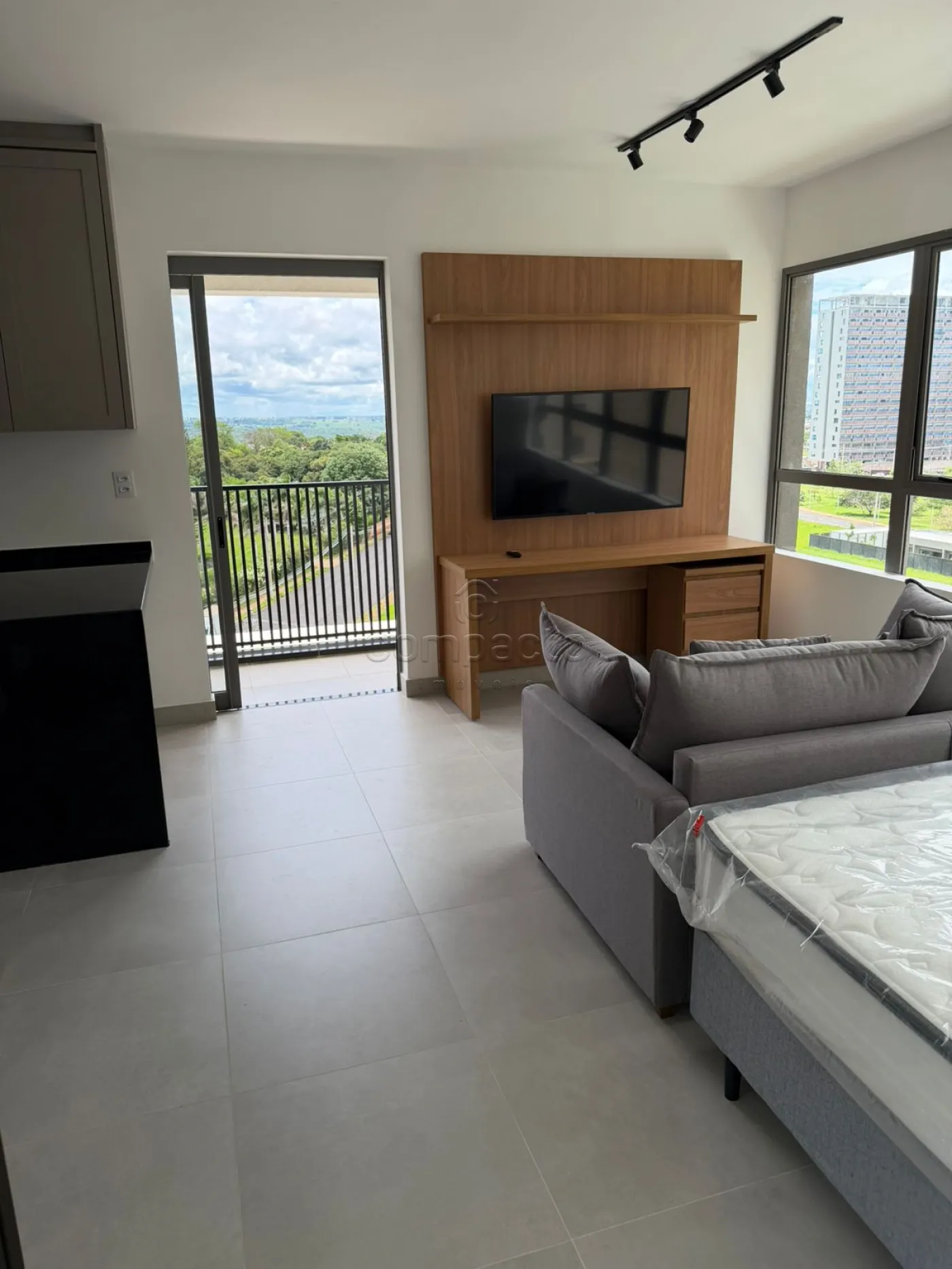 Alugar Apartamento / Studio em S&atilde;o Jos&eacute; do Rio Preto R$ 3.600,00 - Foto 1